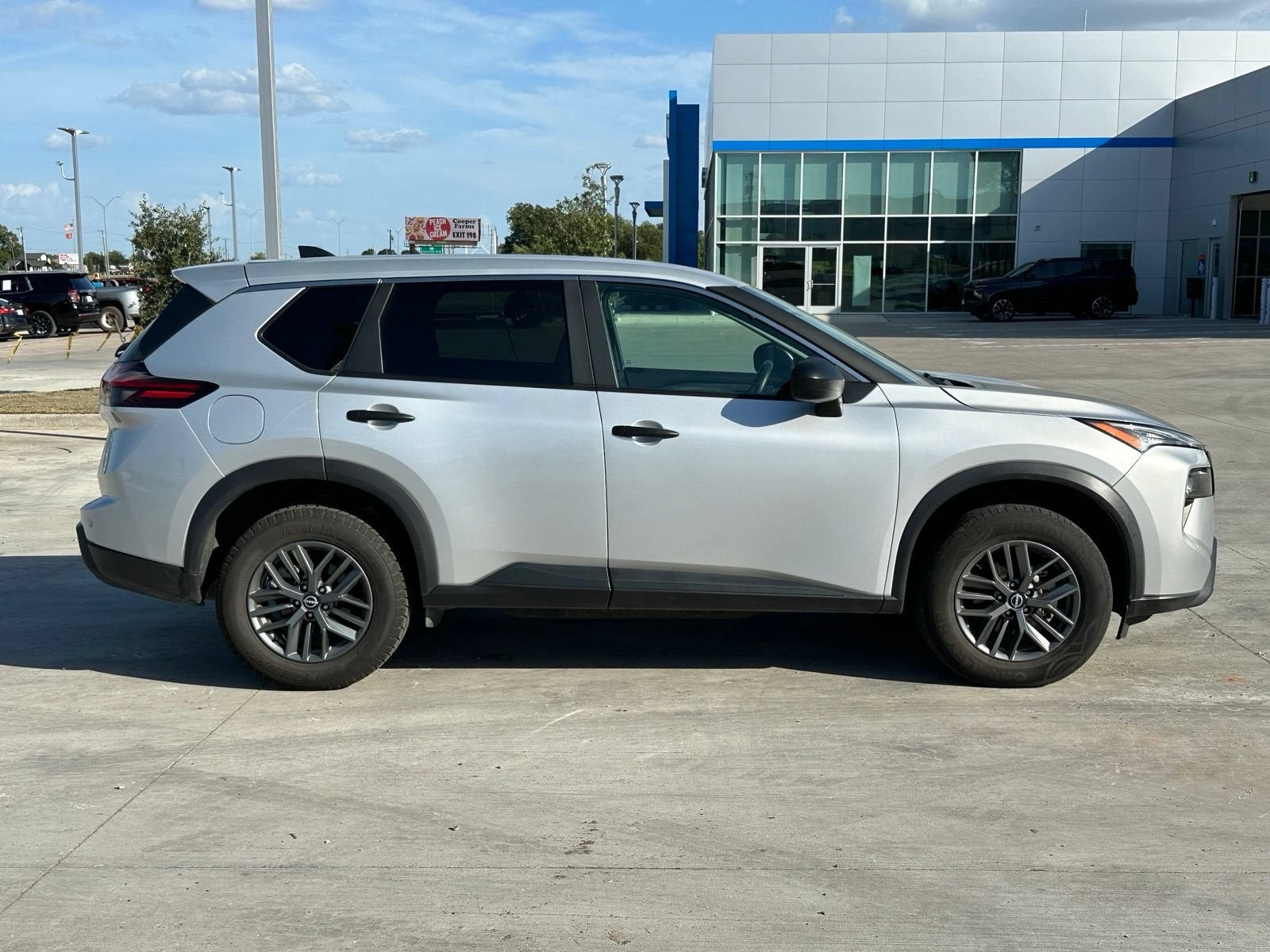2024 Nissan Rogue S