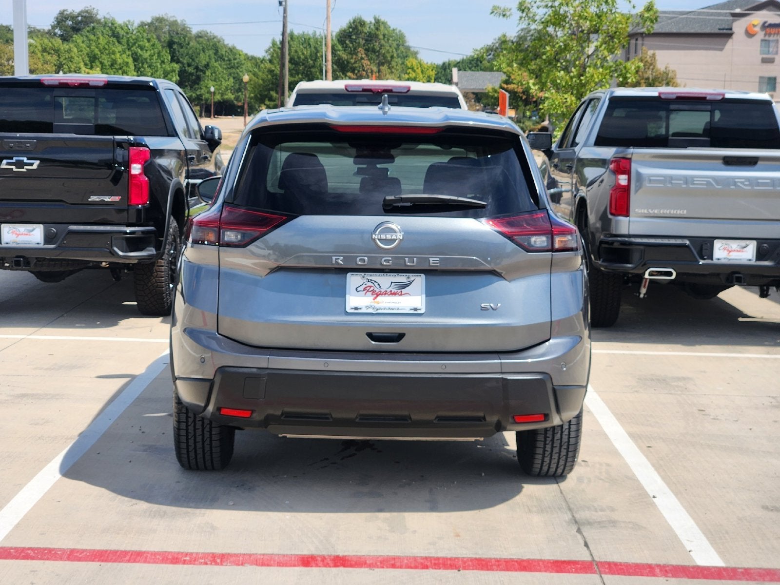 2024 Nissan Rogue SV