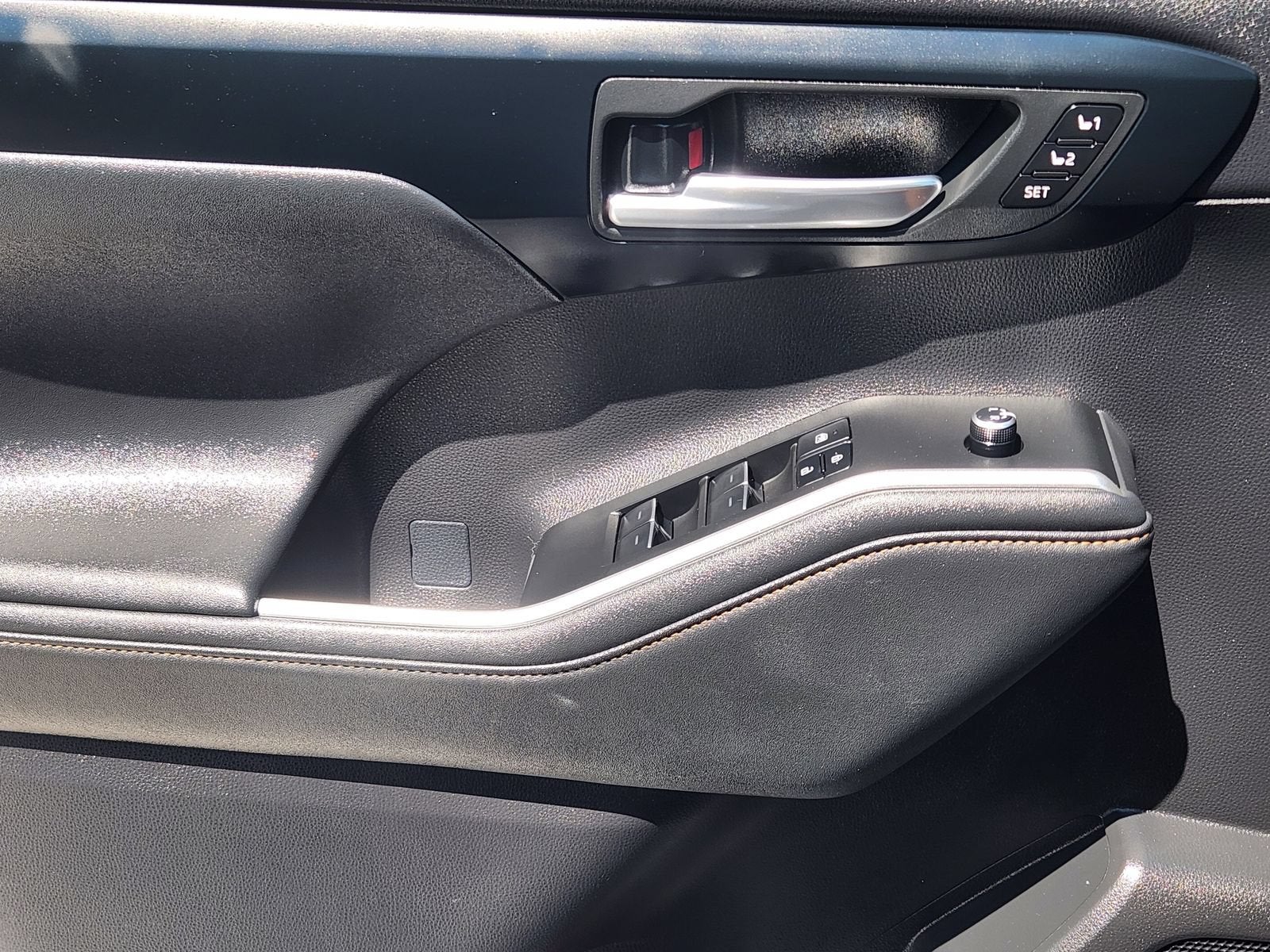 2023 Toyota Highlander Hybrid XLE Bronze