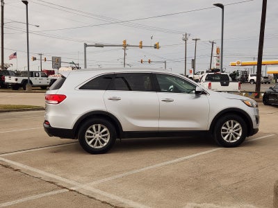 2017 Kia Sorento 3.3L LX