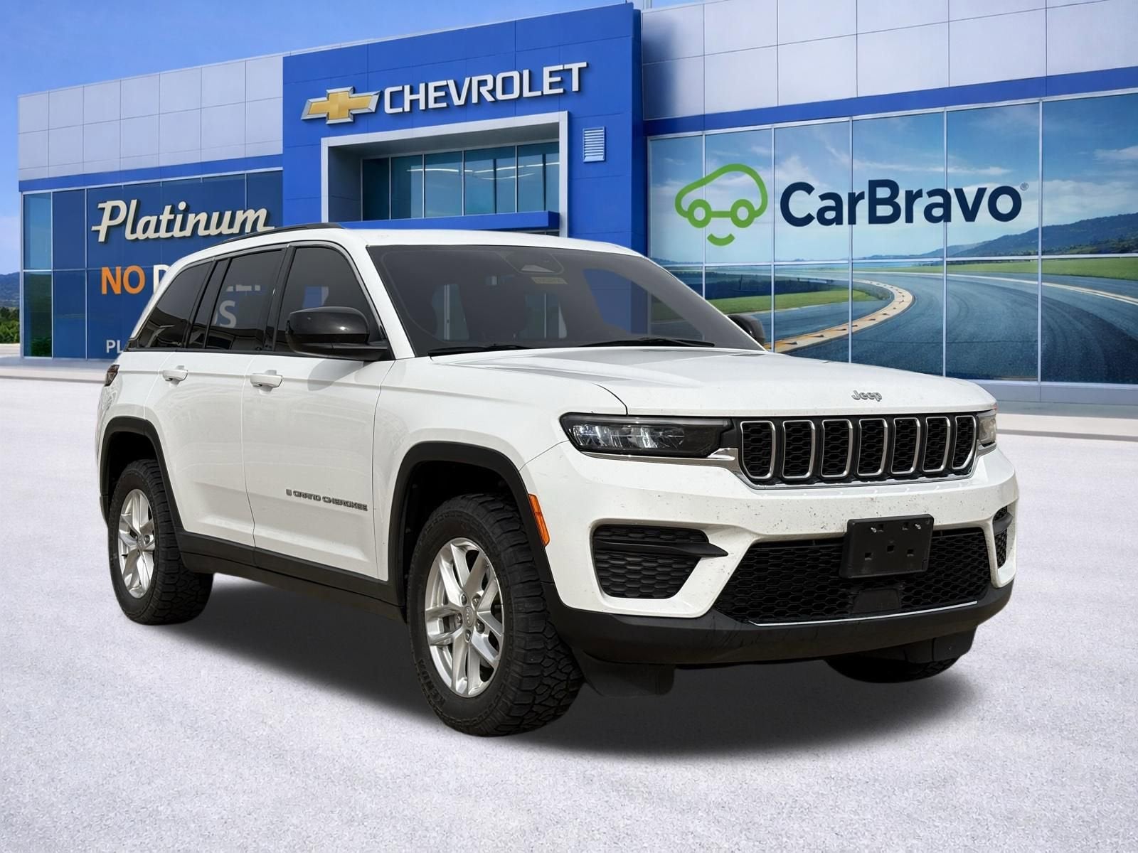 2024 Jeep Grand Cherokee Laredo X 4x2