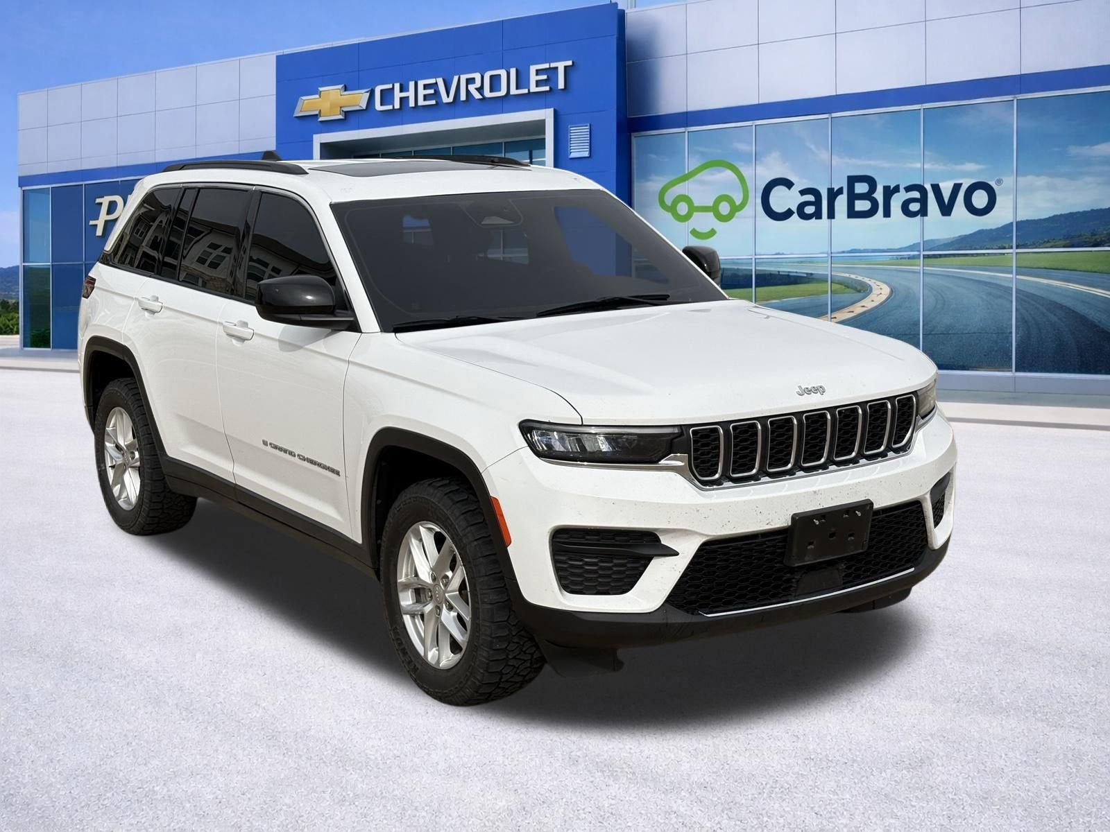 2024 Jeep Grand Cherokee Laredo X 4x2