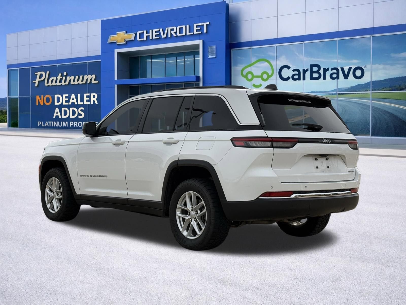 2024 Jeep Grand Cherokee Laredo X 4x2