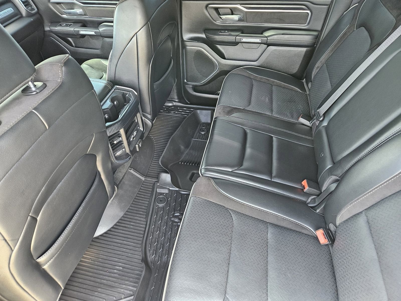 2024 RAM 1500 Laramie Crew Cab 4x4 5'7" Box