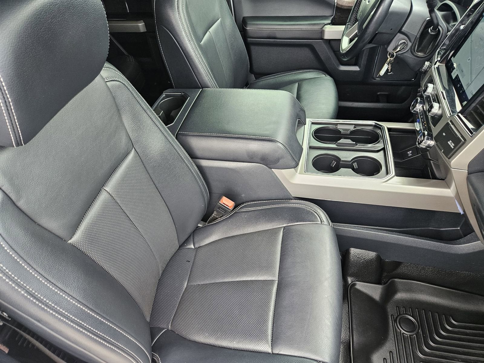 2022 Ford F-350 LARIAT