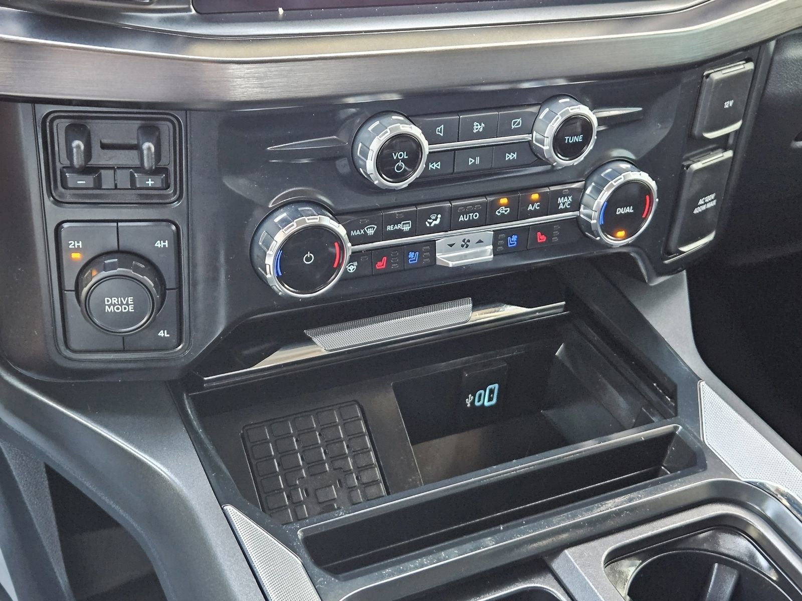 2023 Ford F-350 LARIAT