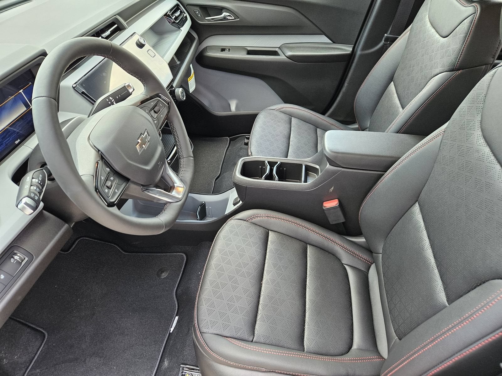 2027 Chevrolet Bolt RS - Photo 15