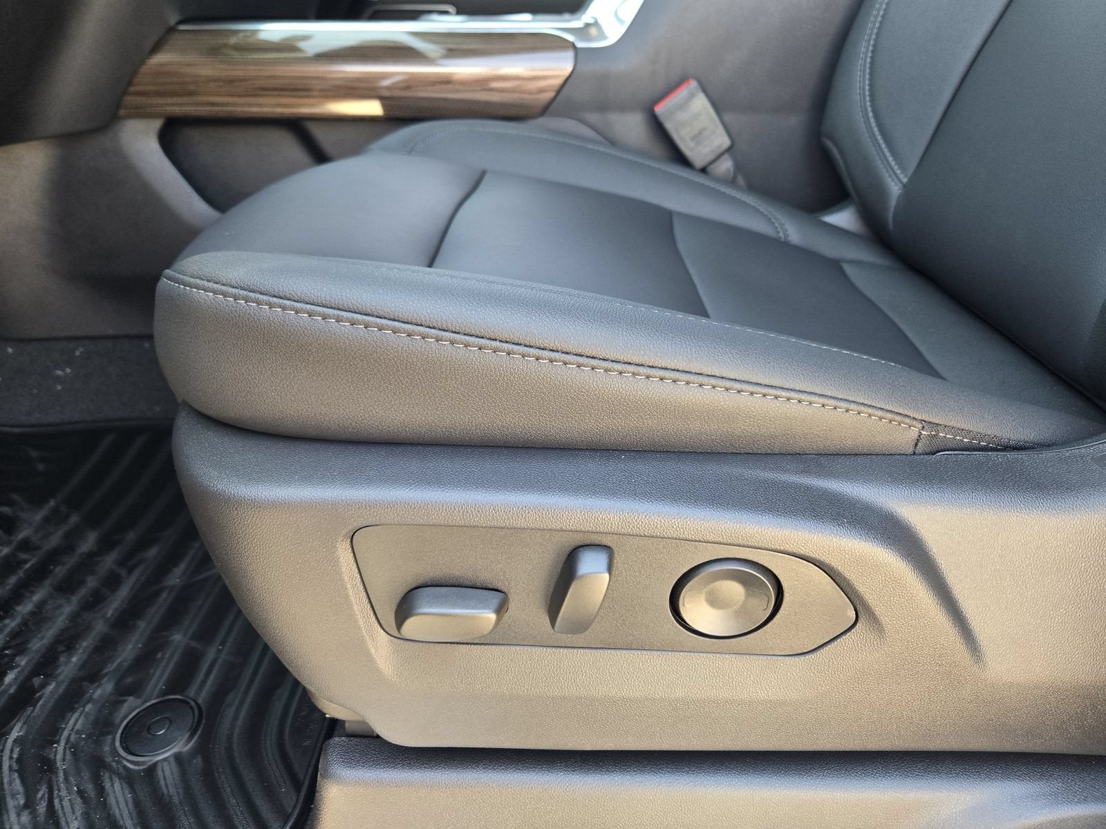 2026 Chevrolet Silverado 3500 HD LT - Photo 23