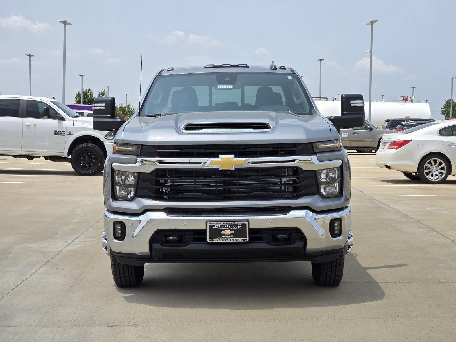 2026 Chevrolet Silverado 3500 HD LT - Photo 6