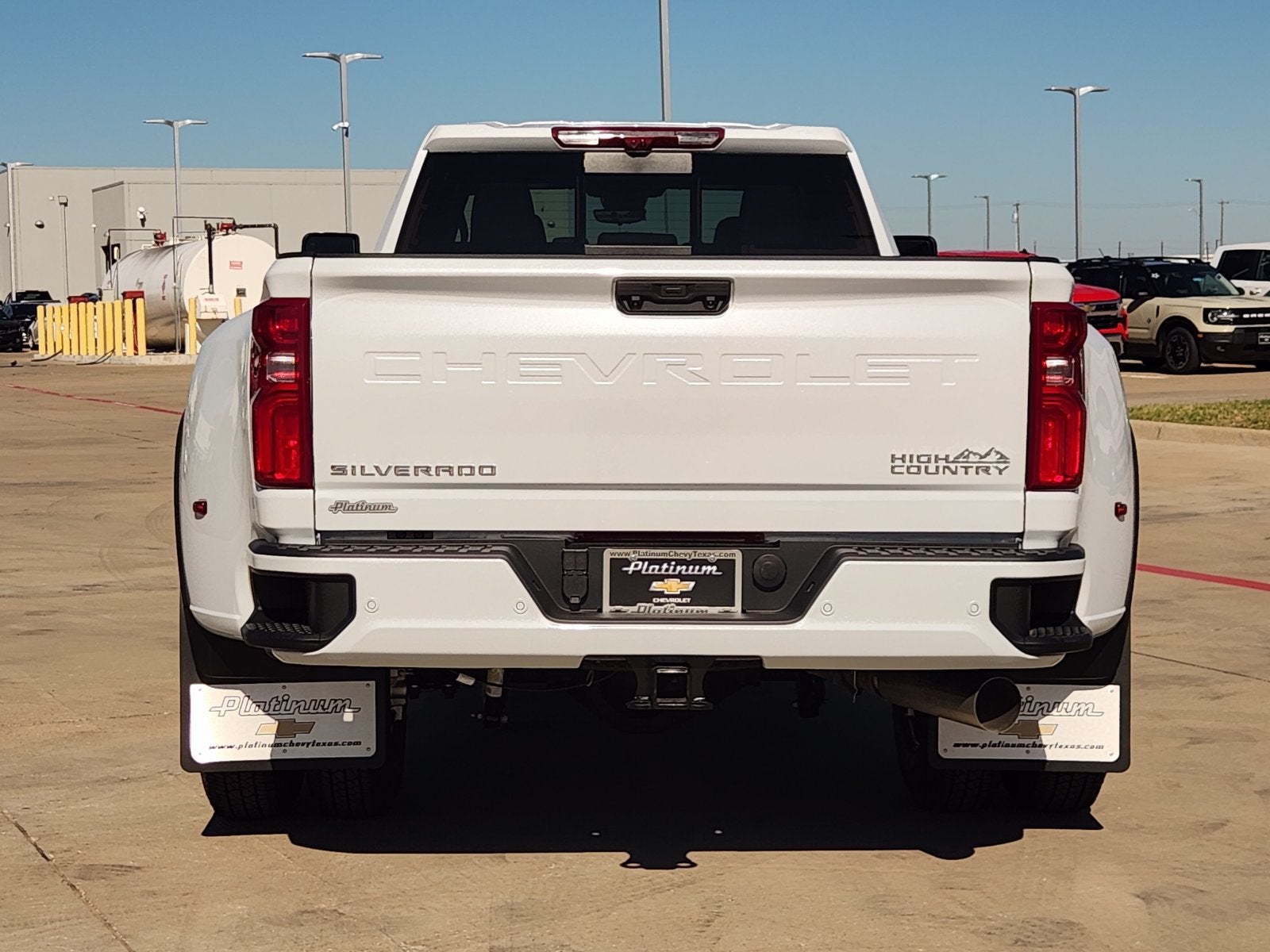 2026 Chevrolet Silverado 3500 HD High Country - Photo 7