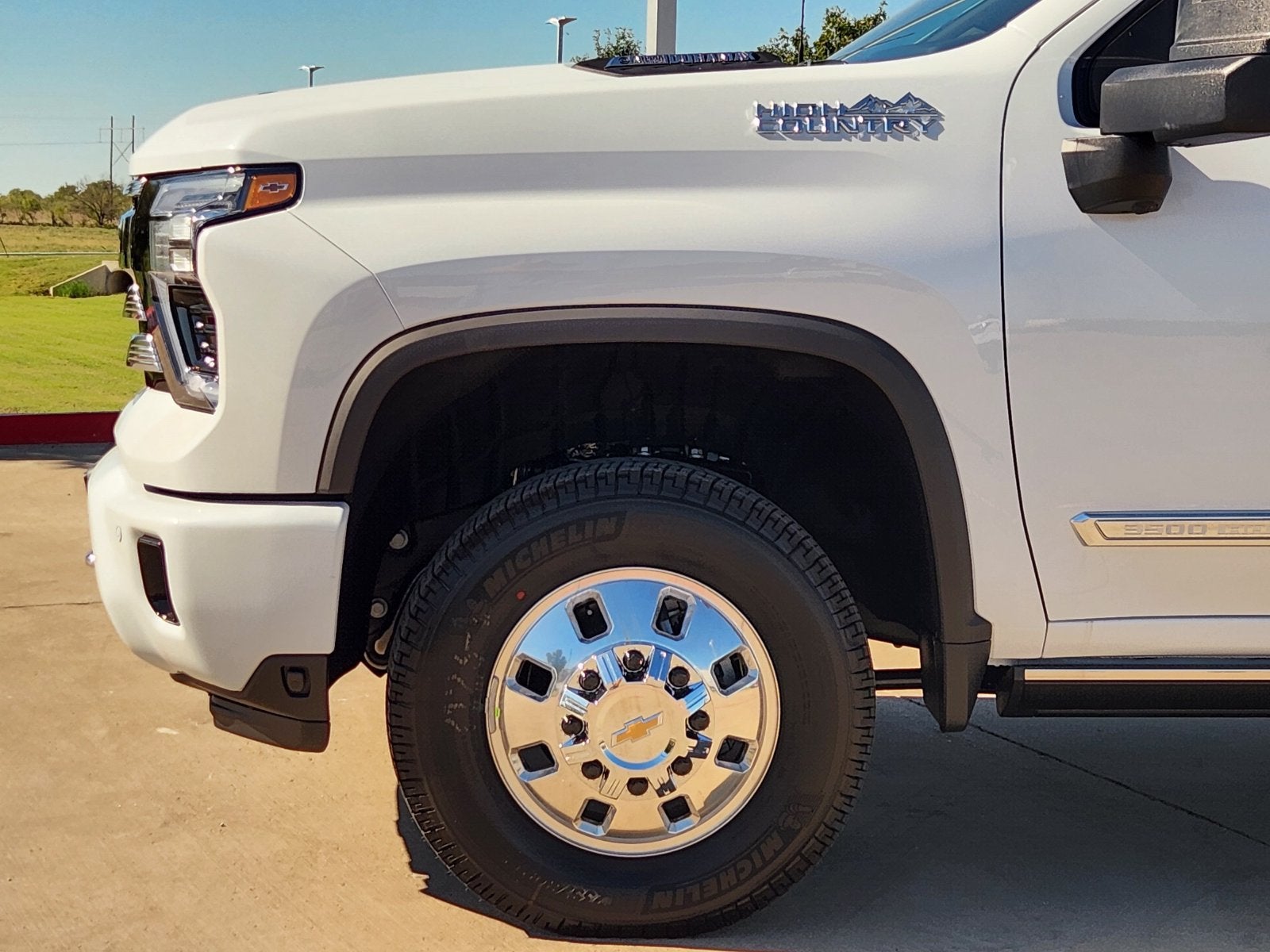 2026 Chevrolet Silverado 3500 HD High Country - Photo 8