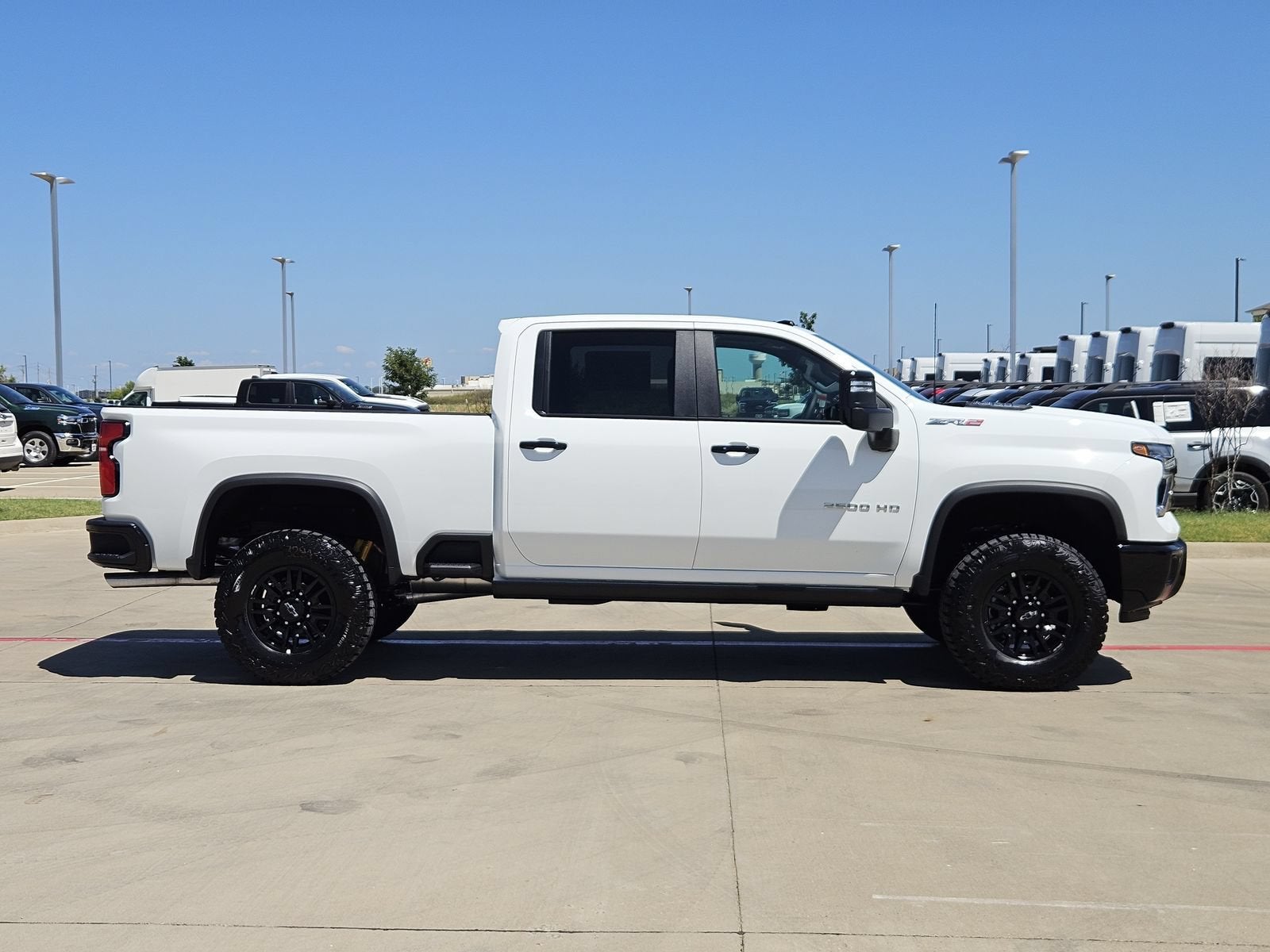 2026 Chevrolet Silverado 2500 HD ZR2 - Photo 7