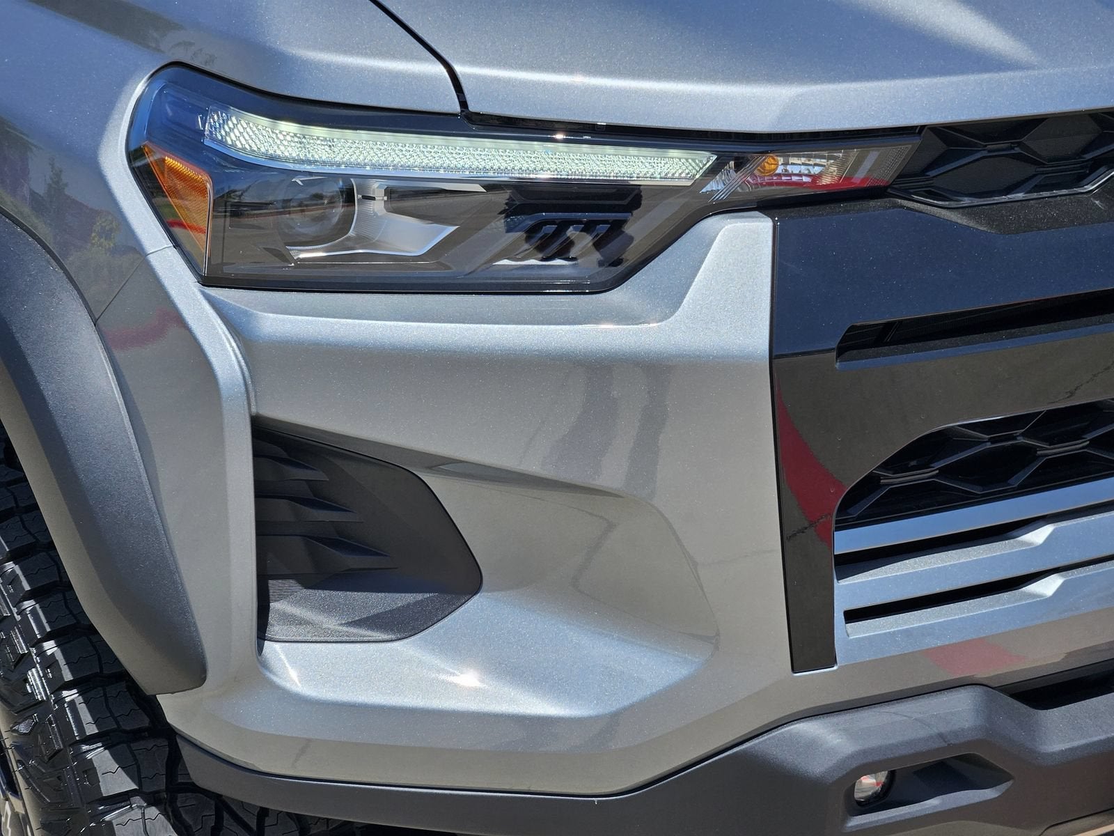 2026 Chevrolet Colorado ZR2 - Photo 9