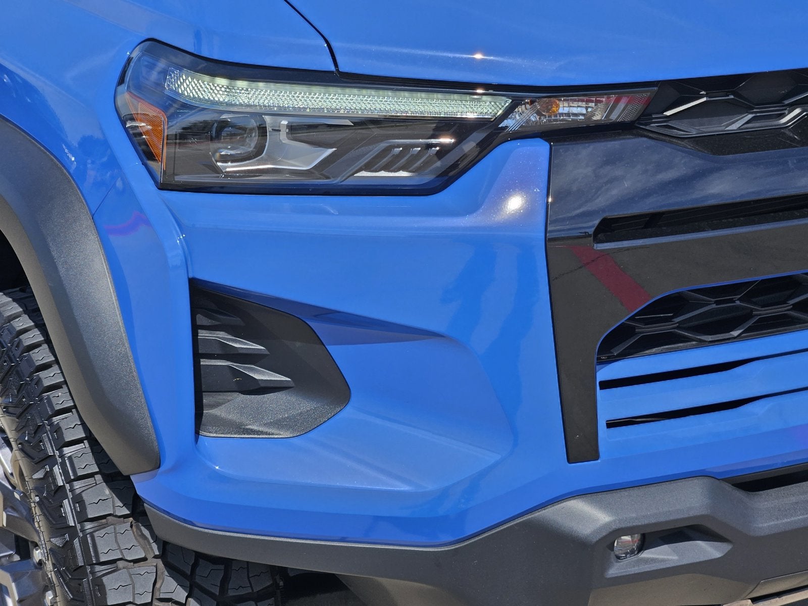 2026 Chevrolet Colorado ZR2 - Photo 10