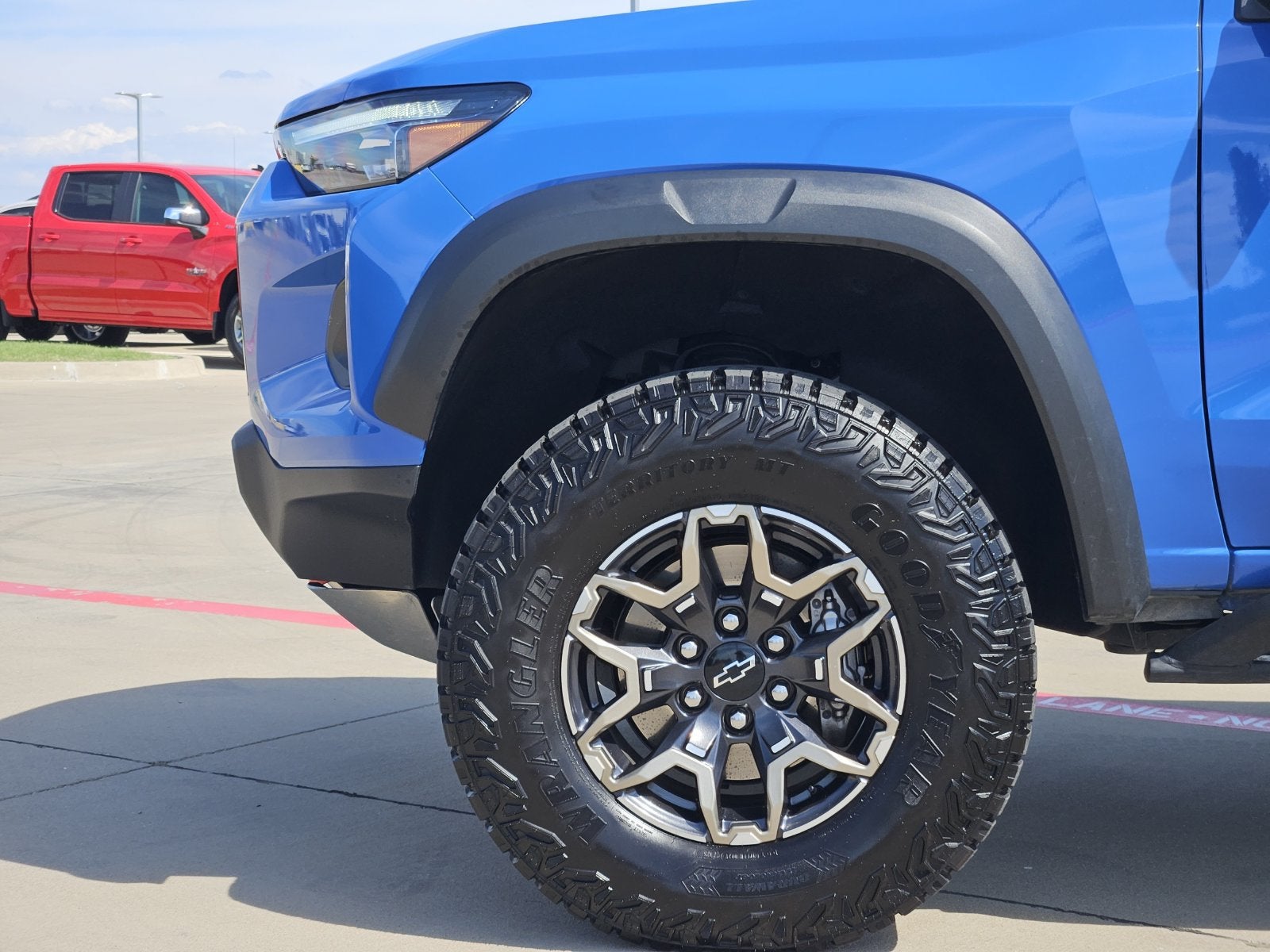 2026 Chevrolet Colorado ZR2 - Photo 12