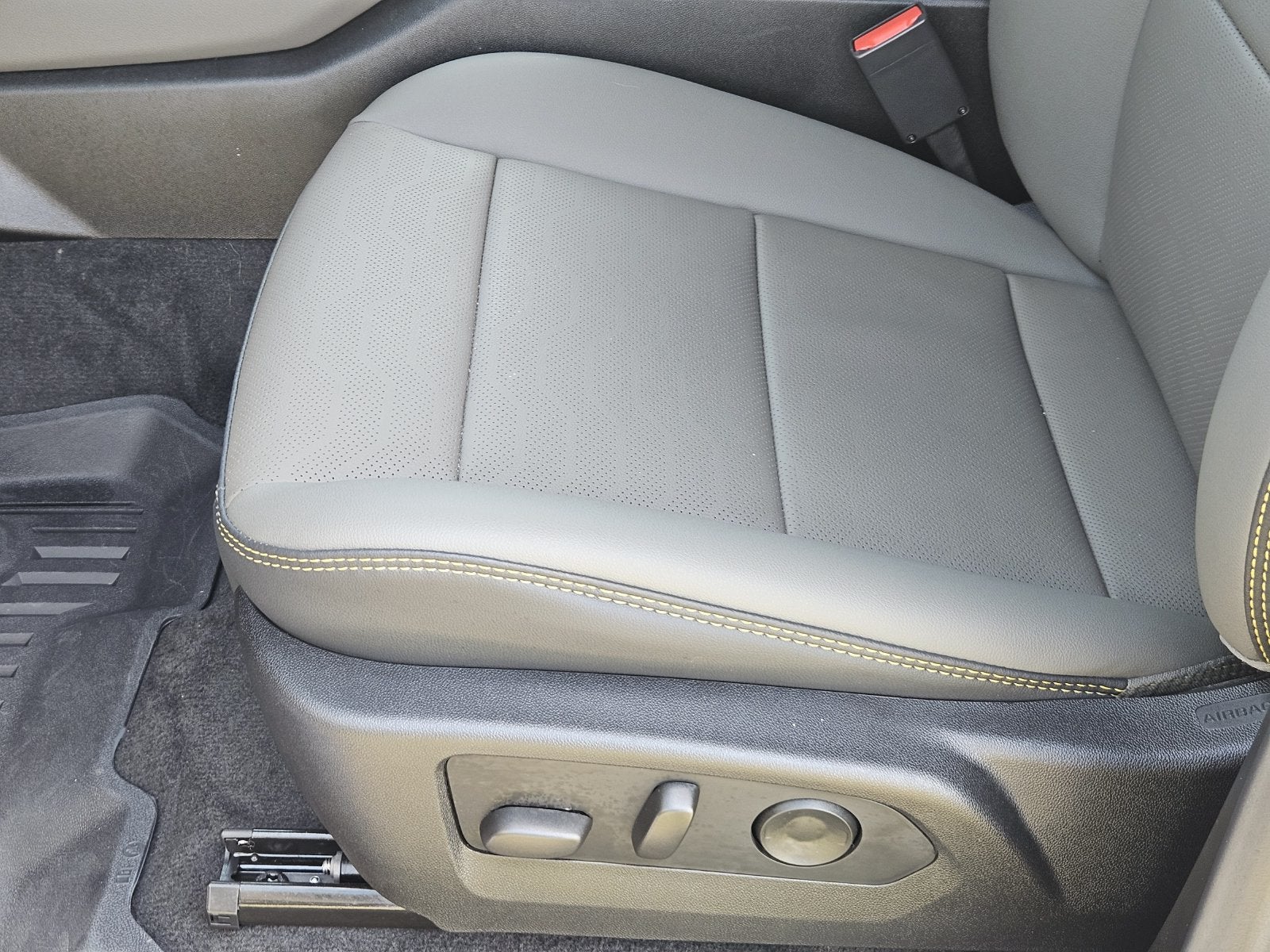 2026 Chevrolet Colorado ZR2 - Photo 32