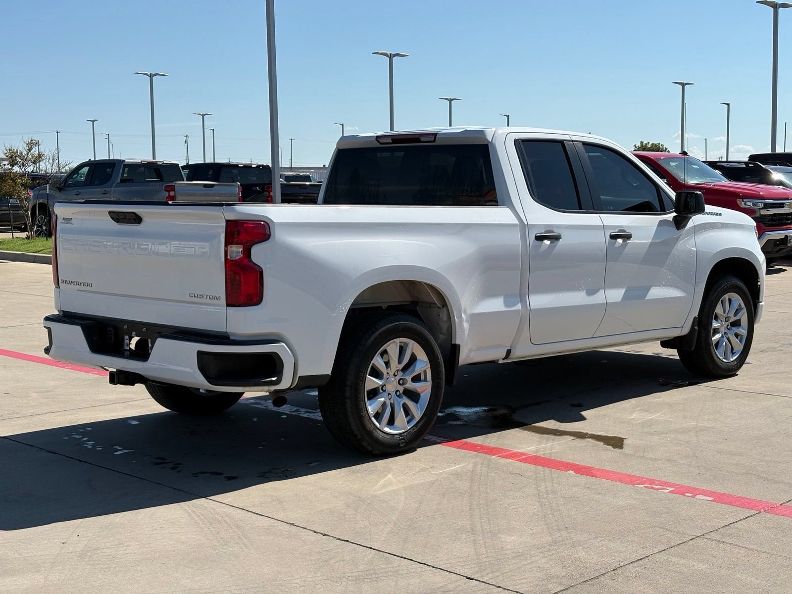 2025 Chevrolet Silverado 1500 Custom