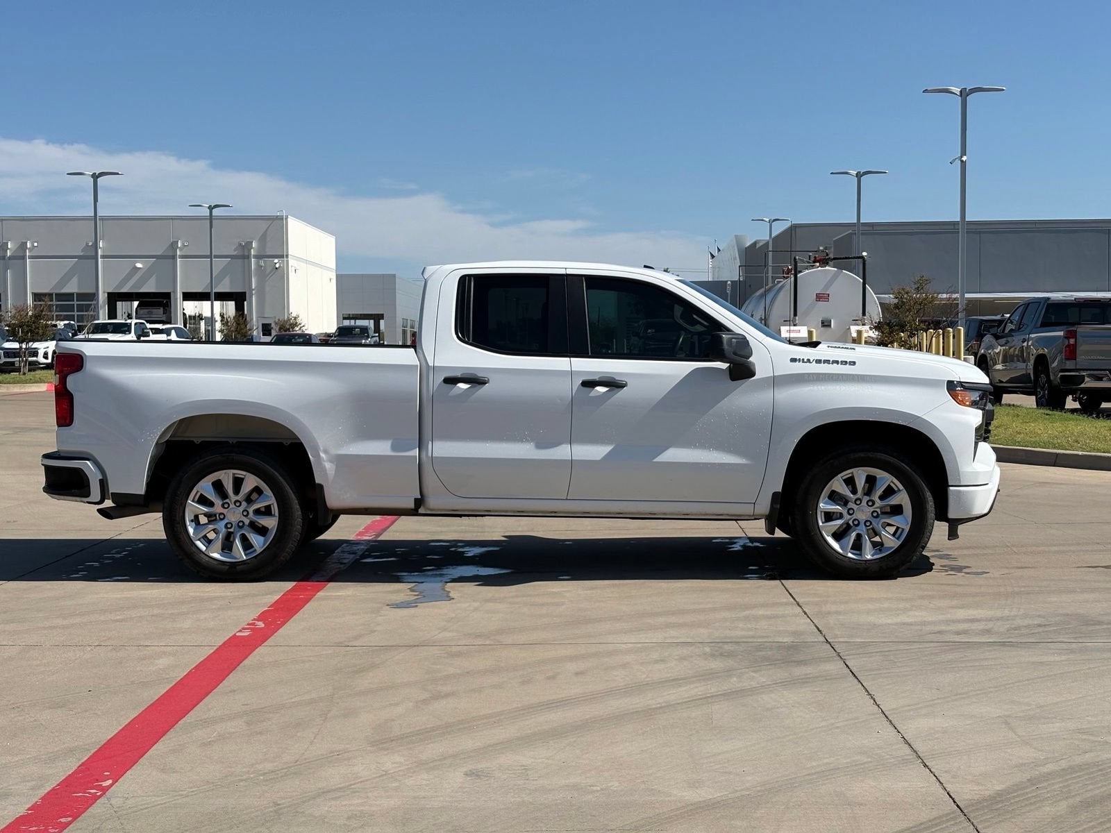2025 Chevrolet Silverado 1500 Custom