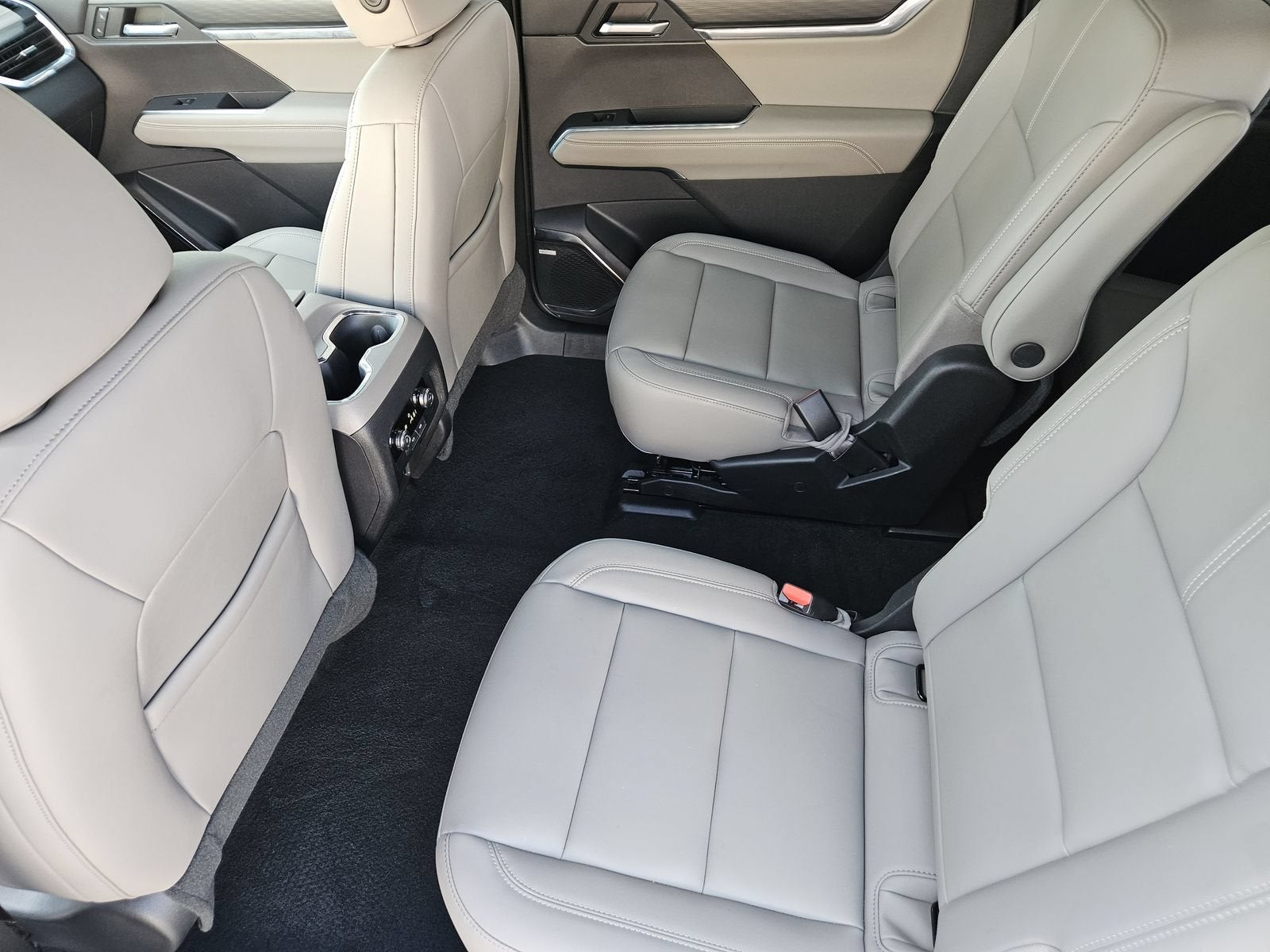 2026 GMC Acadia Elevation - Photo 32
