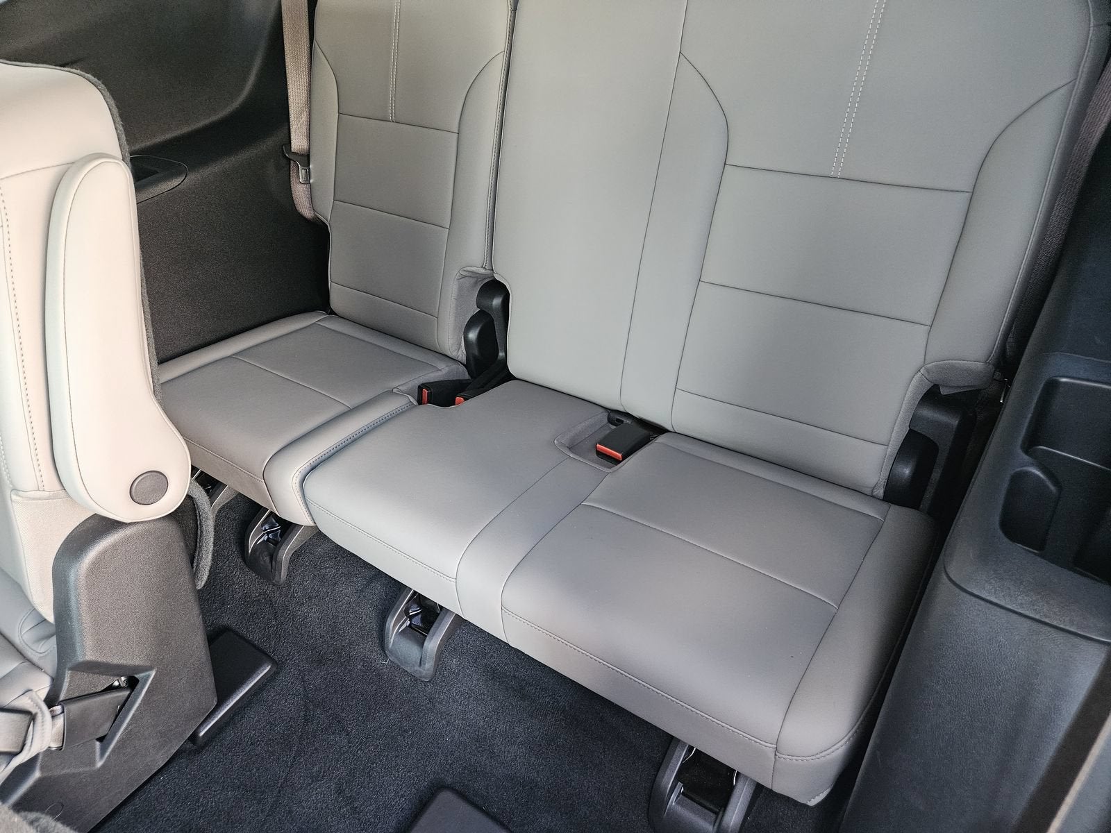 2026 GMC Acadia Elevation - Photo 33