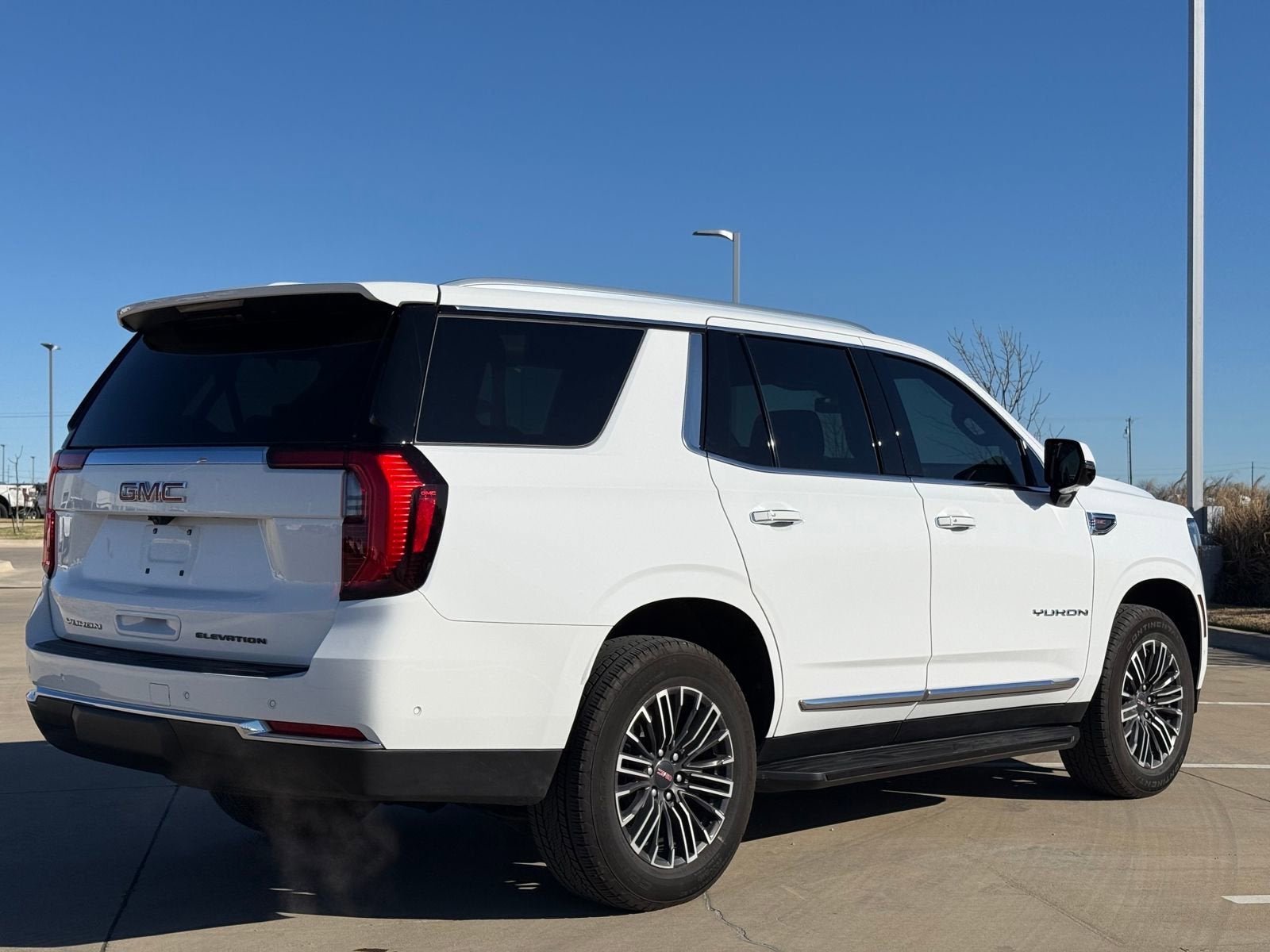 2025 GMC Yukon Elevation