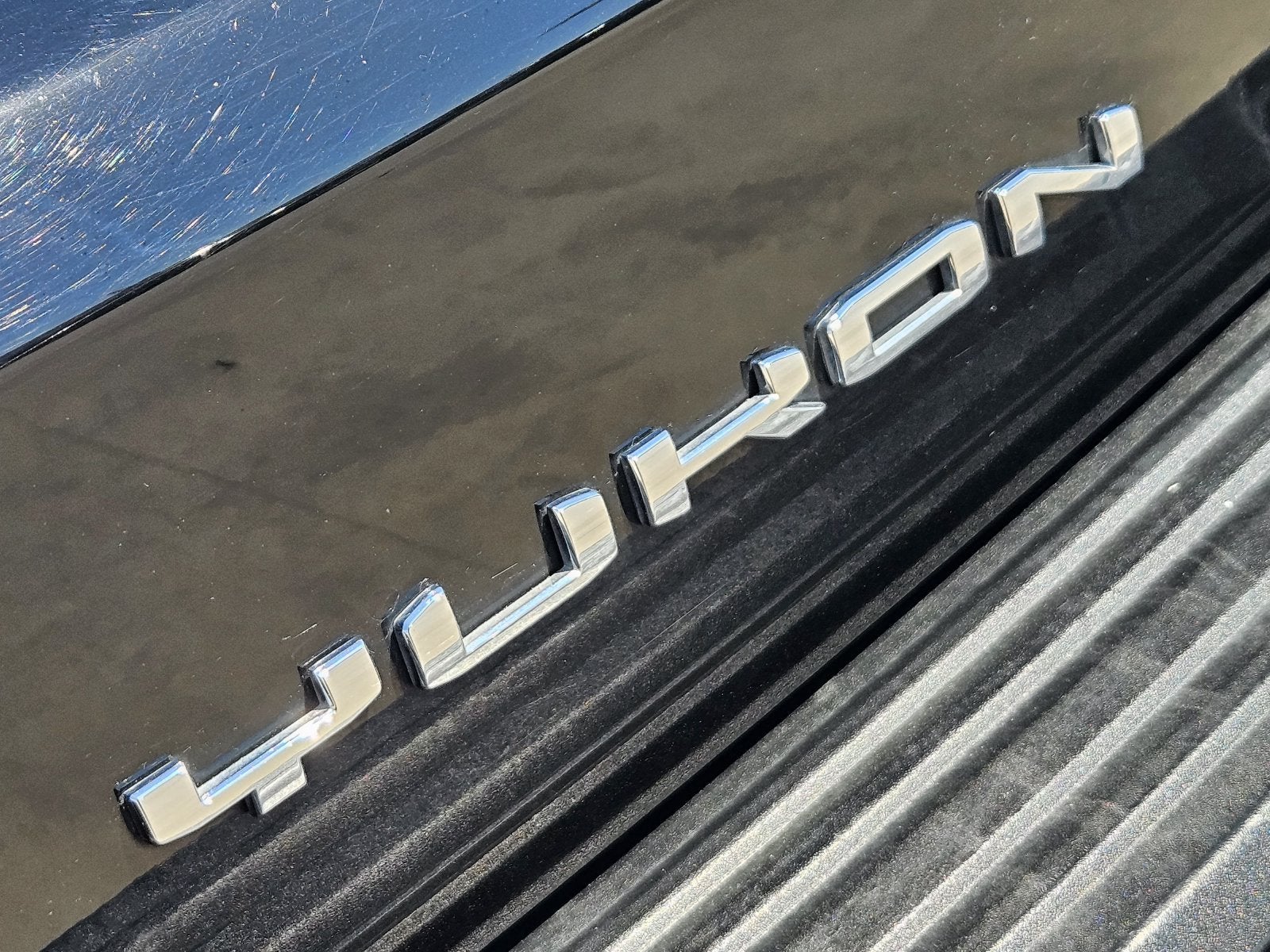 2025 GMC Yukon XL Denali - Photo 16
