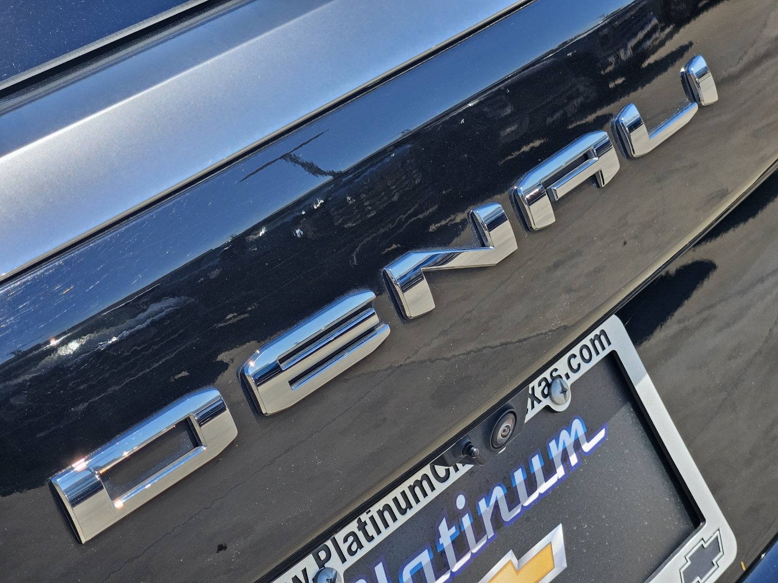 2025 GMC Yukon XL Denali - Photo 17