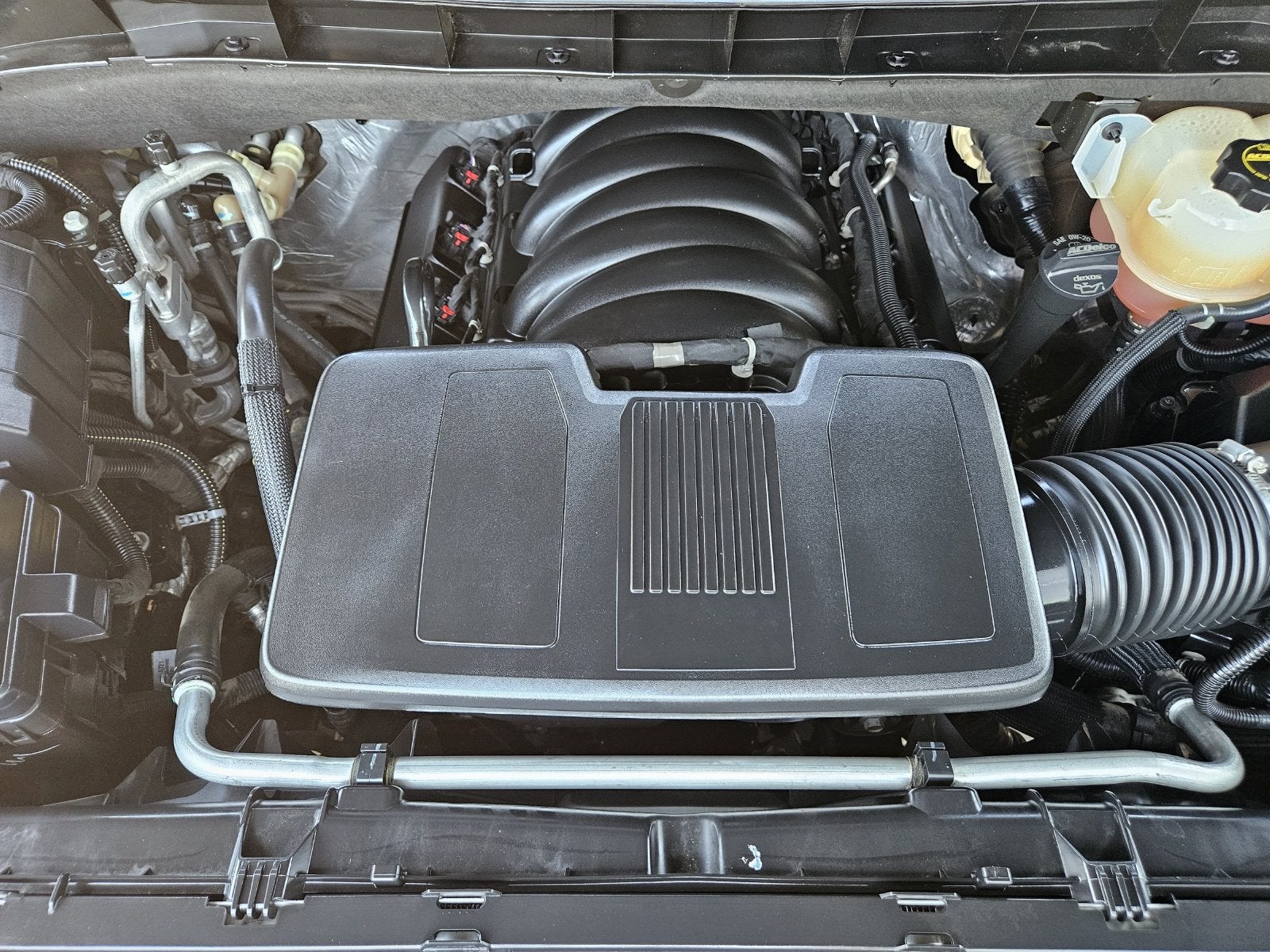 2025 GMC Yukon XL Denali - Photo 35