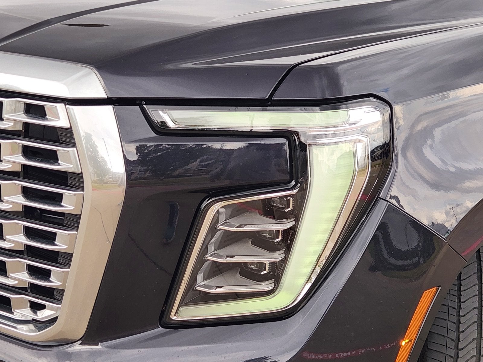 2025 GMC Yukon XL Denali - Photo 12