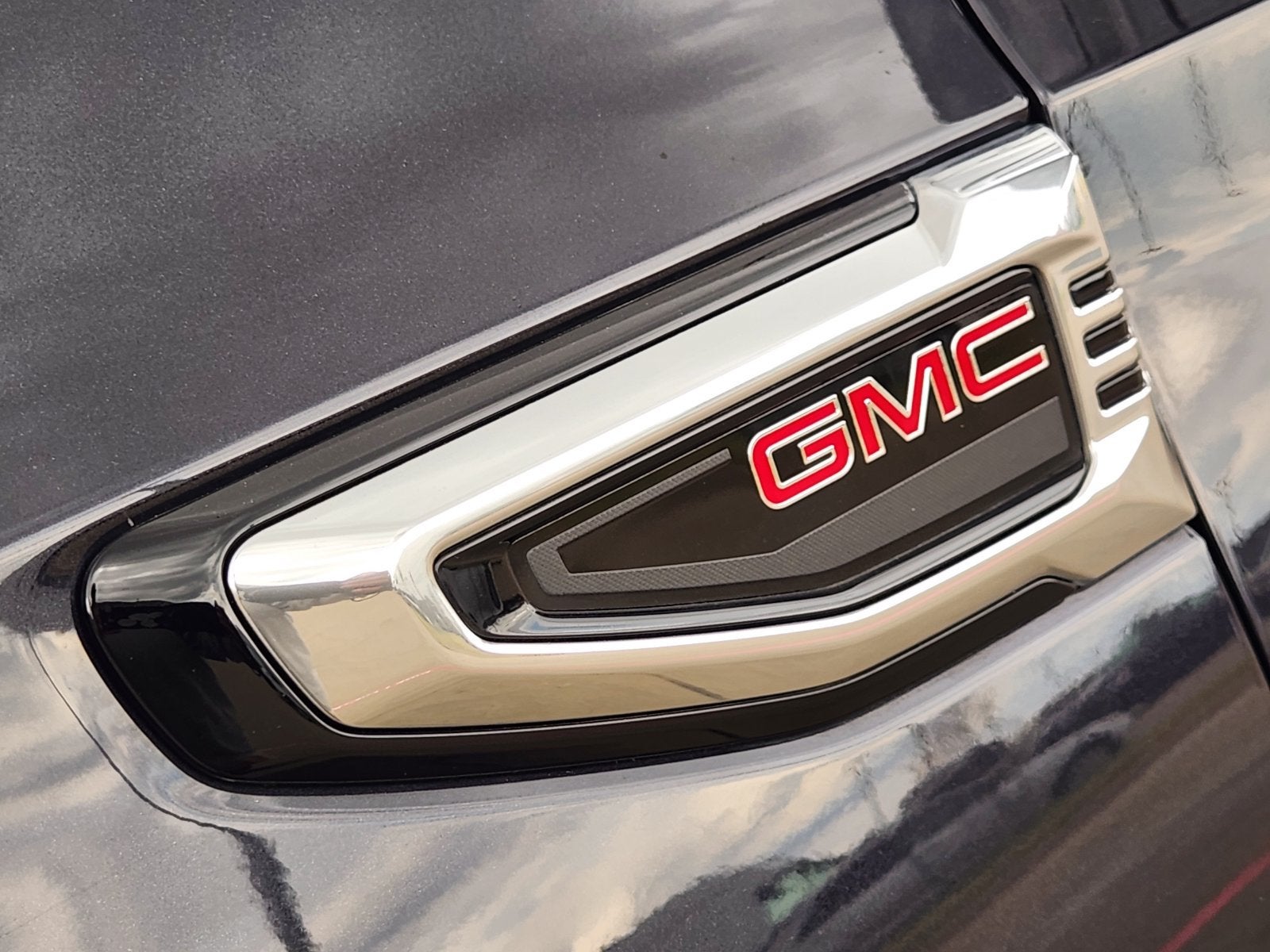 2025 GMC Yukon XL Denali - Photo 13