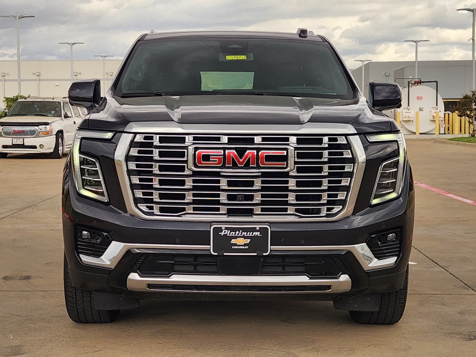 2025 GMC Yukon XL Denali - Photo 6