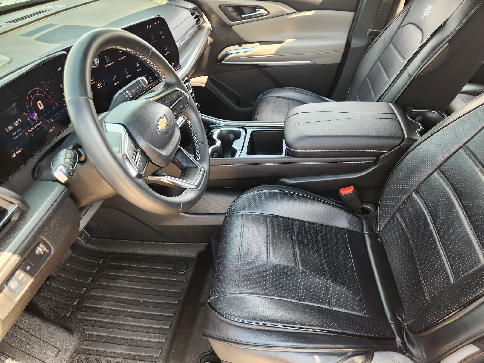 2026 Chevrolet Traverse LT - Photo 17