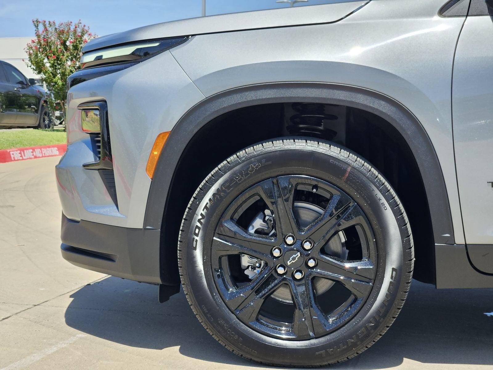 2027 Chevrolet Traverse LT - Photo 11