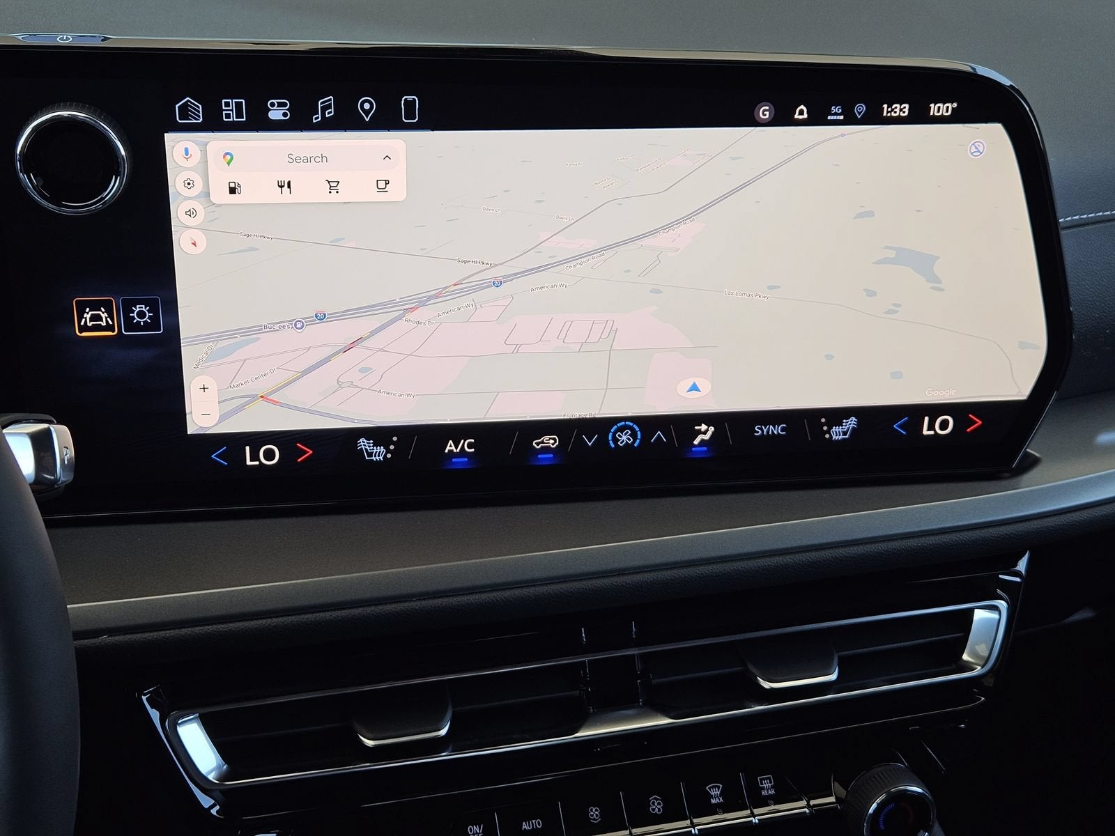 2027 Chevrolet Traverse LT - Photo 18