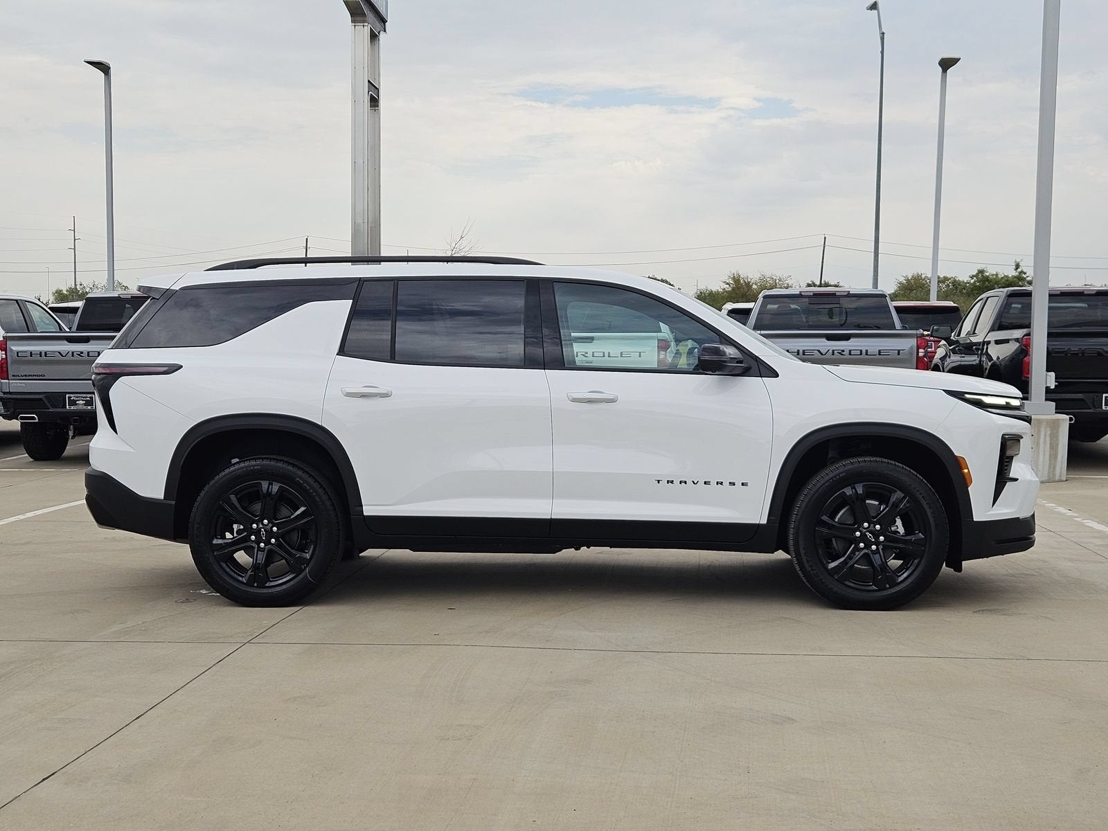 2027 Chevrolet Traverse LT