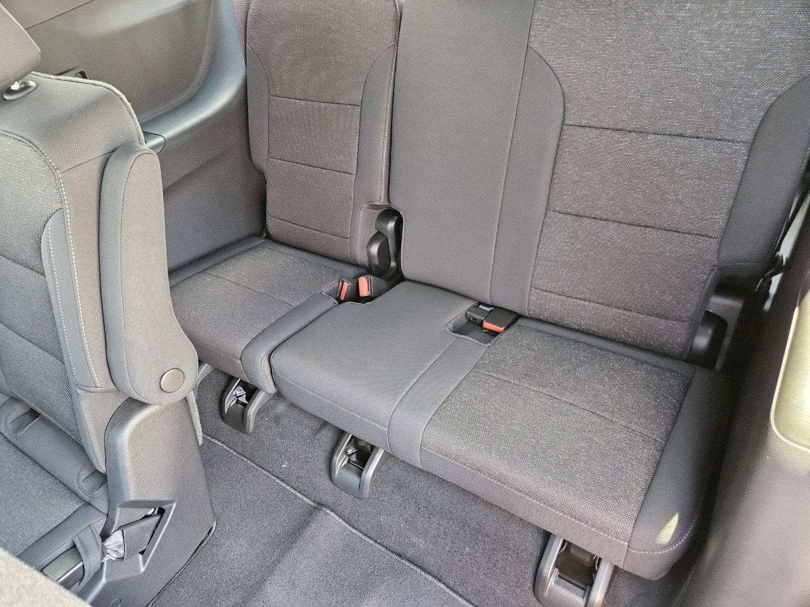 2027 Chevrolet Traverse LT - Photo 26