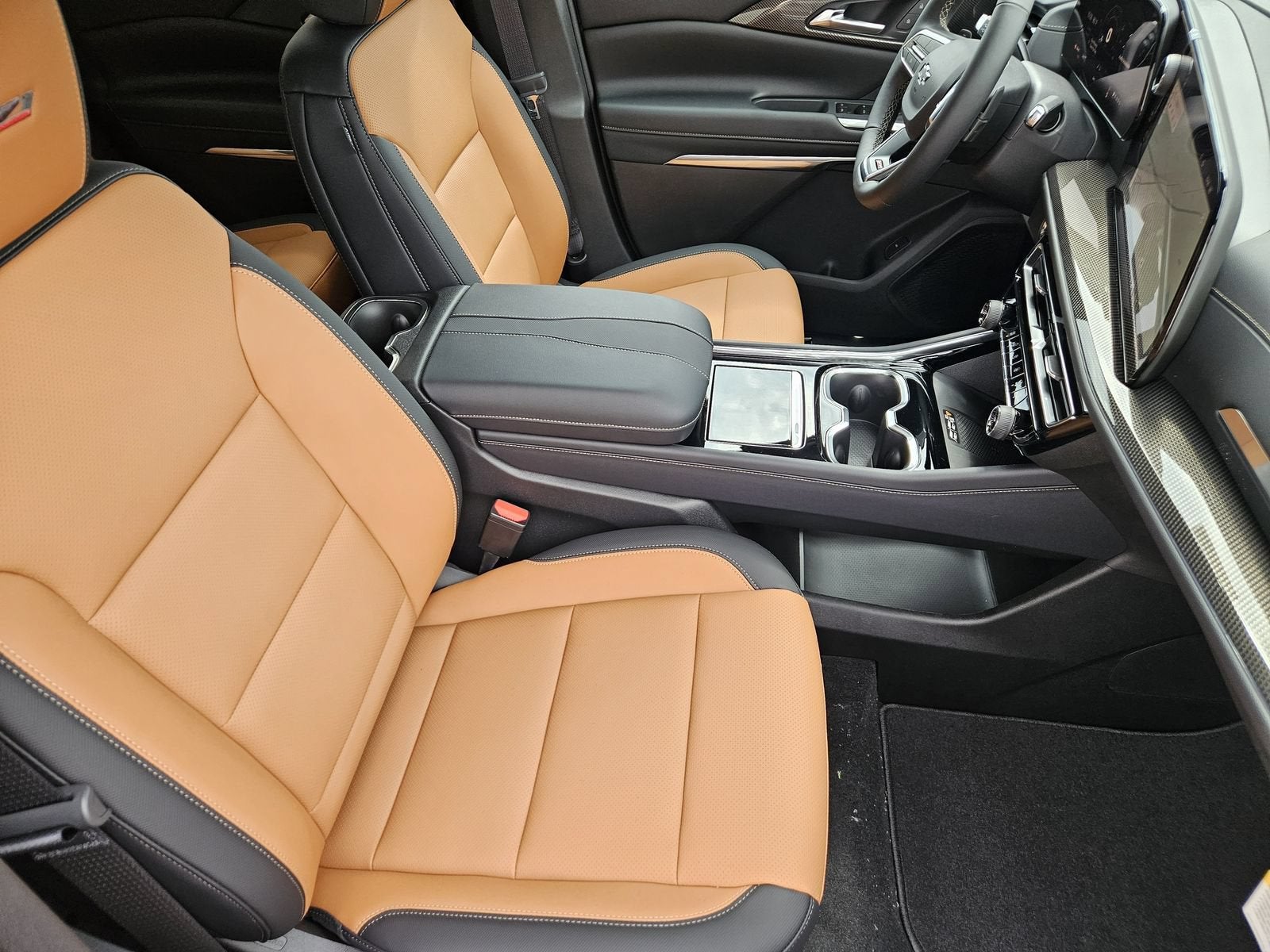 2027 Chevrolet Traverse Z71 - Photo 16