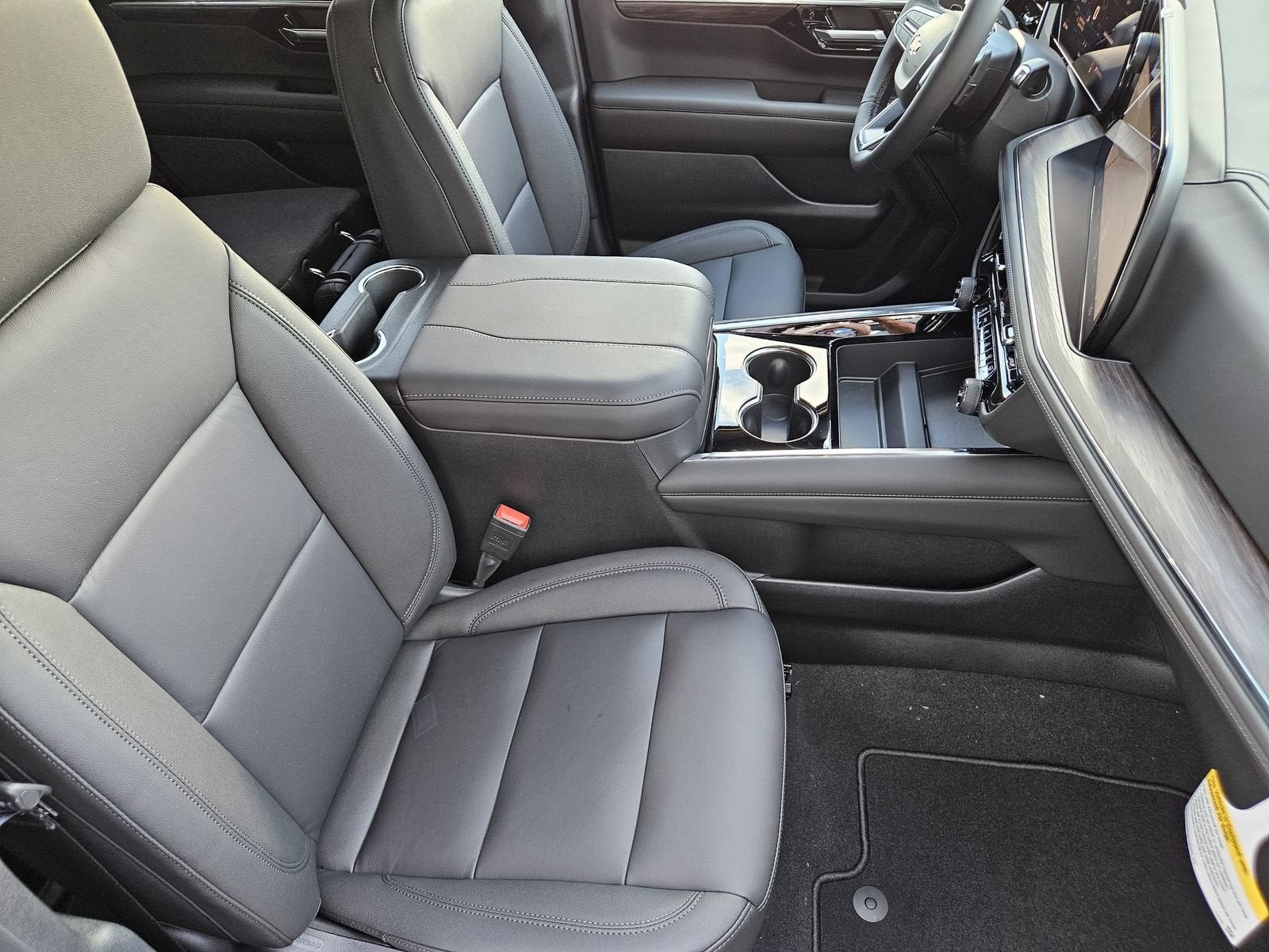 2026 Chevrolet Tahoe LT - Photo 16