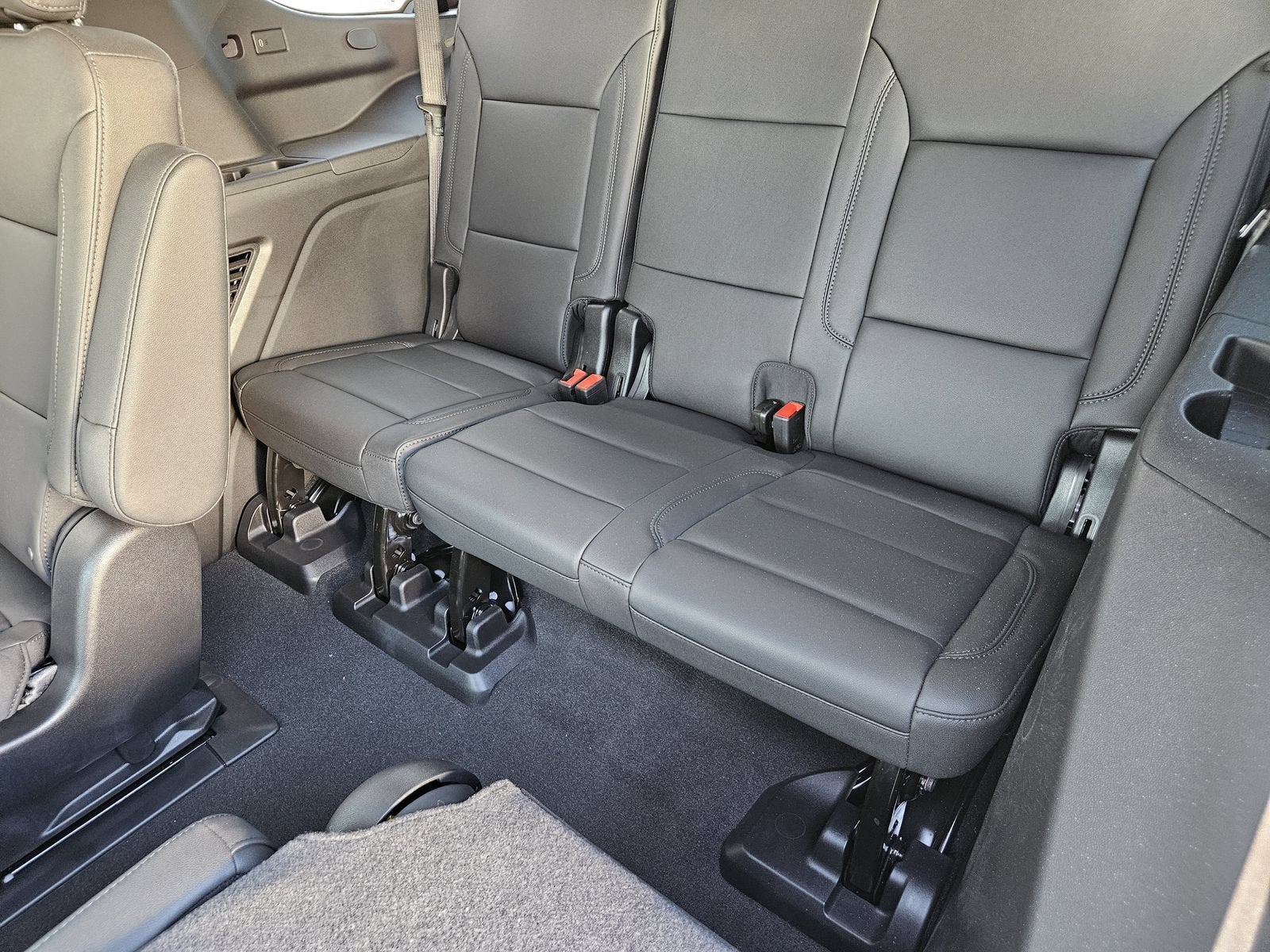 2026 Chevrolet Tahoe Z71 - Photo 30