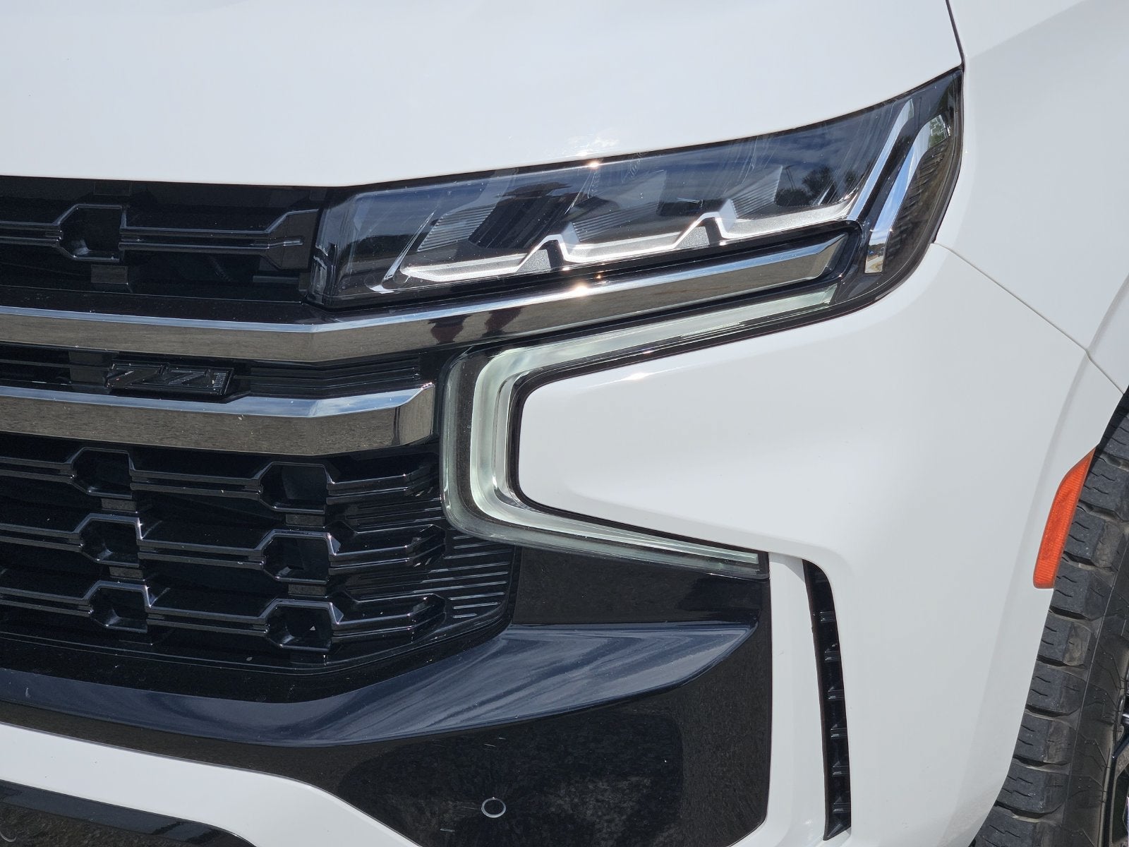 2022 Chevrolet Suburban Z71 - Photo 10
