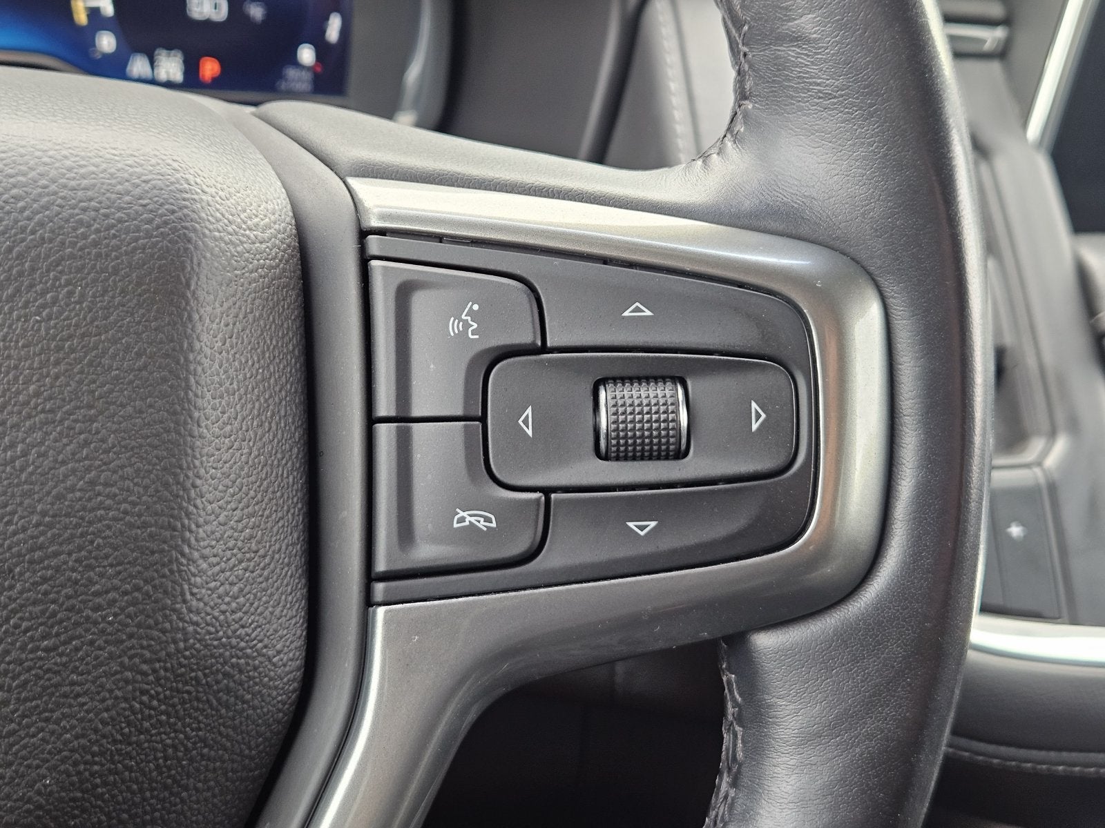 2022 Chevrolet Suburban Z71 - Photo 25