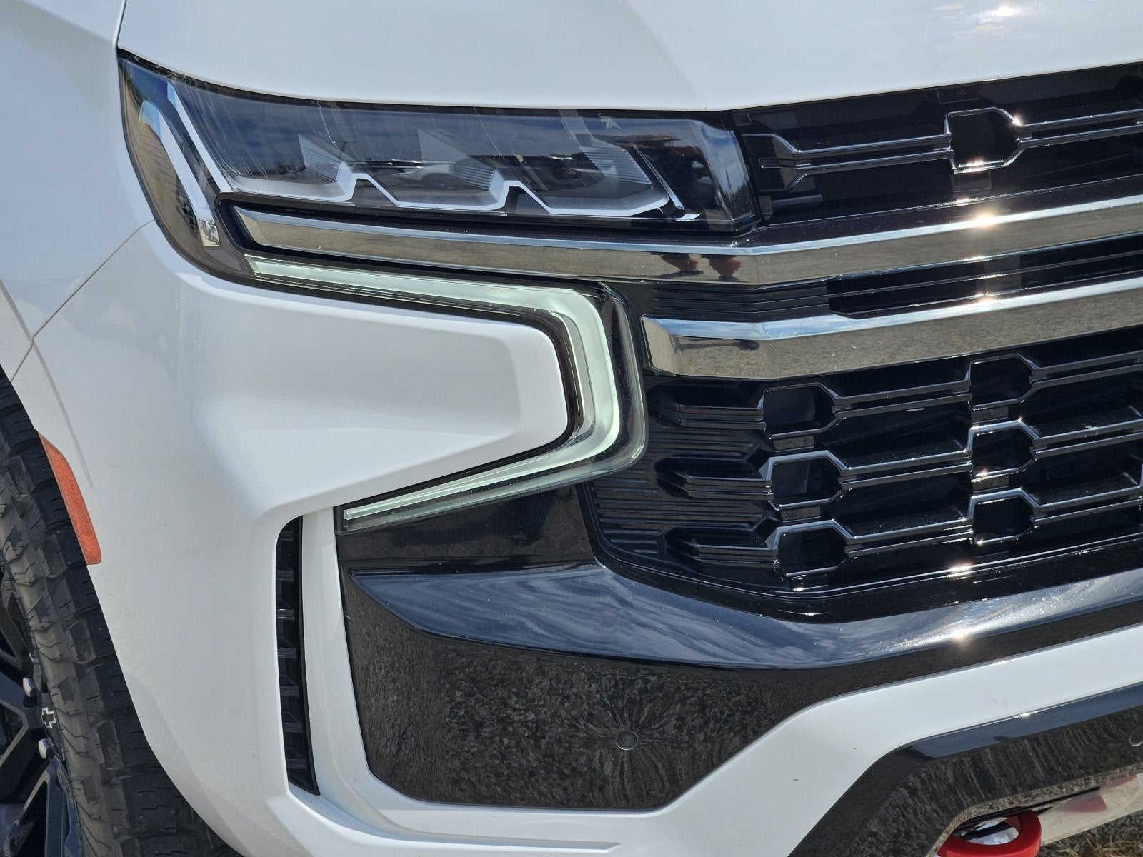 2022 Chevrolet Suburban Z71 - Photo 9