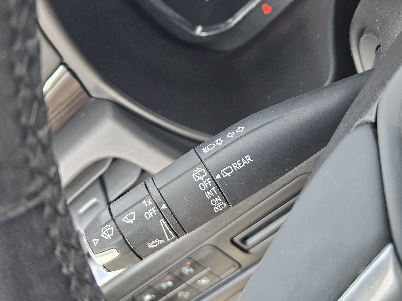 2024 Chevrolet Suburban Z71 - Photo 28