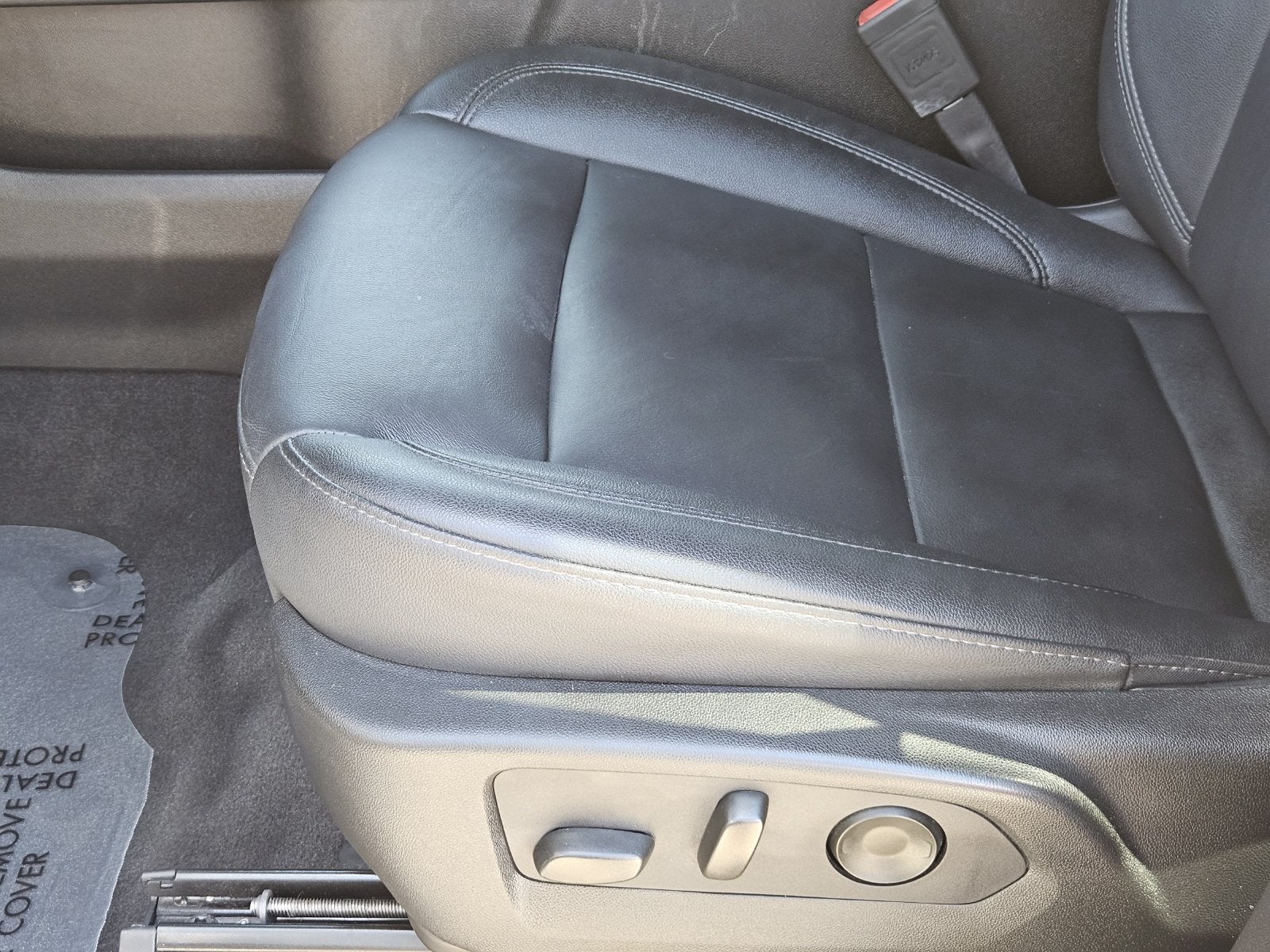 2024 Chevrolet Suburban Z71 - Photo 31