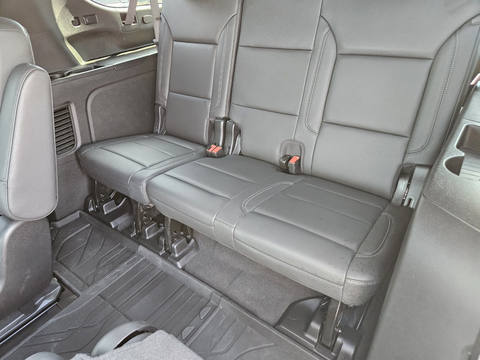 2024 Chevrolet Suburban Z71 - Photo 33