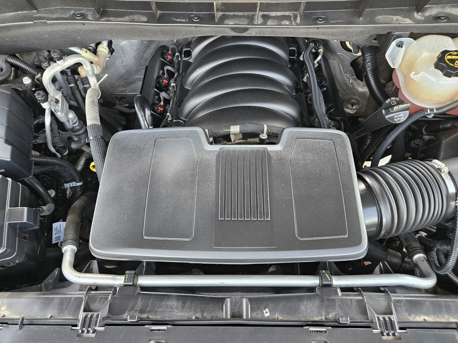 2024 Chevrolet Suburban Z71 - Photo 34
