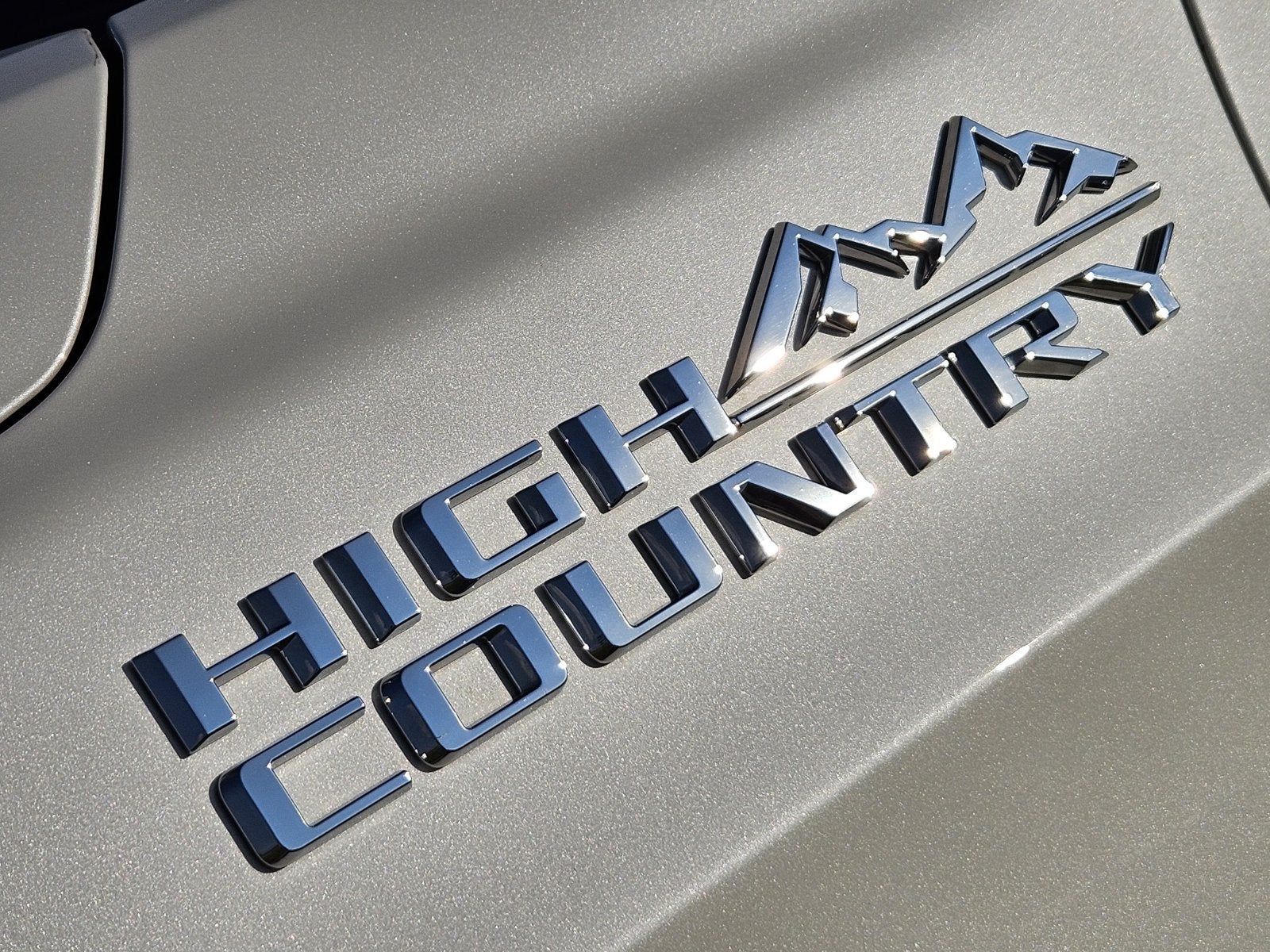 2023 Chevrolet Suburban High Country - Photo 15