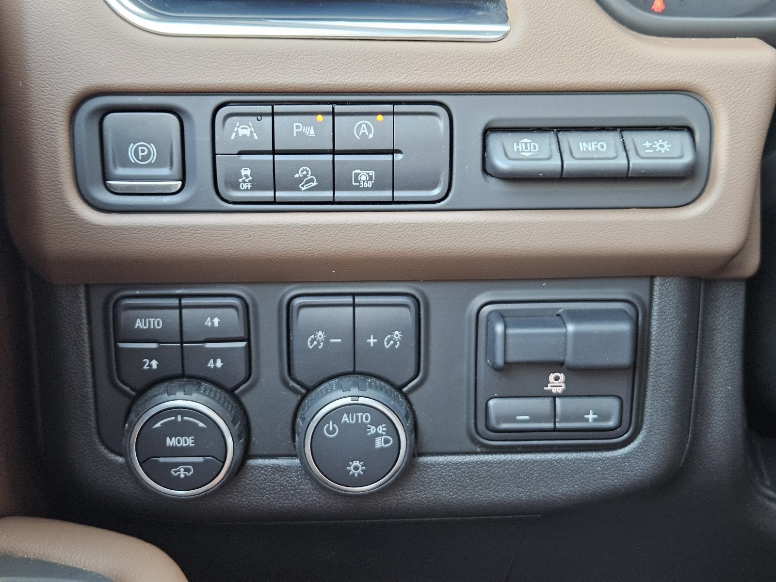 2023 Chevrolet Suburban High Country - Photo 25