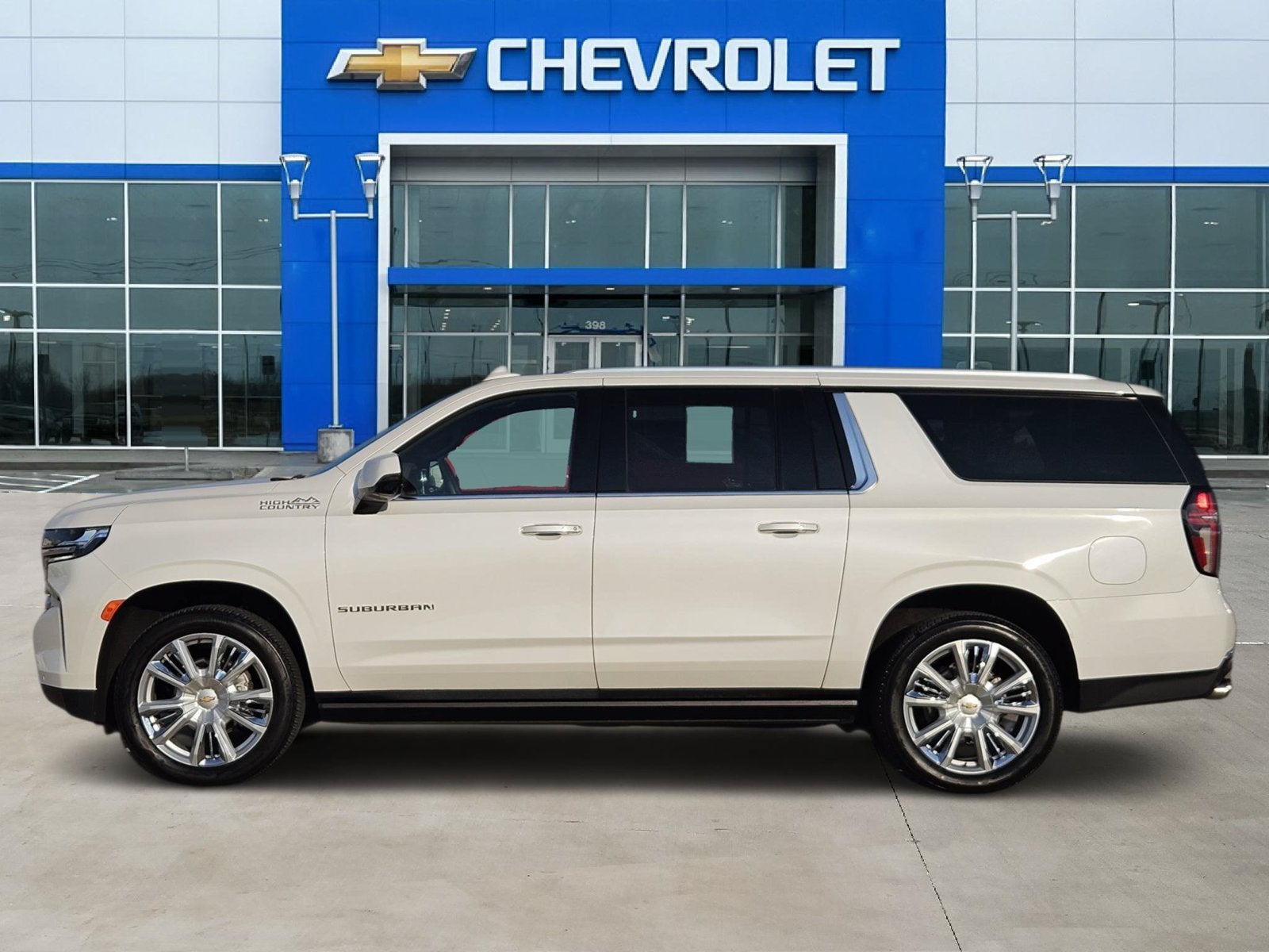 2023 Chevrolet Suburban High Country - Photo 3