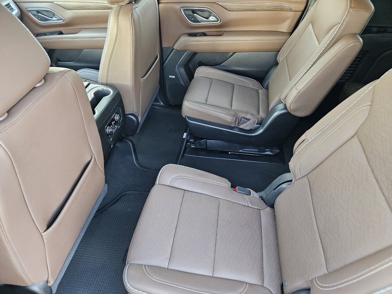 2023 Chevrolet Suburban High Country - Photo 33